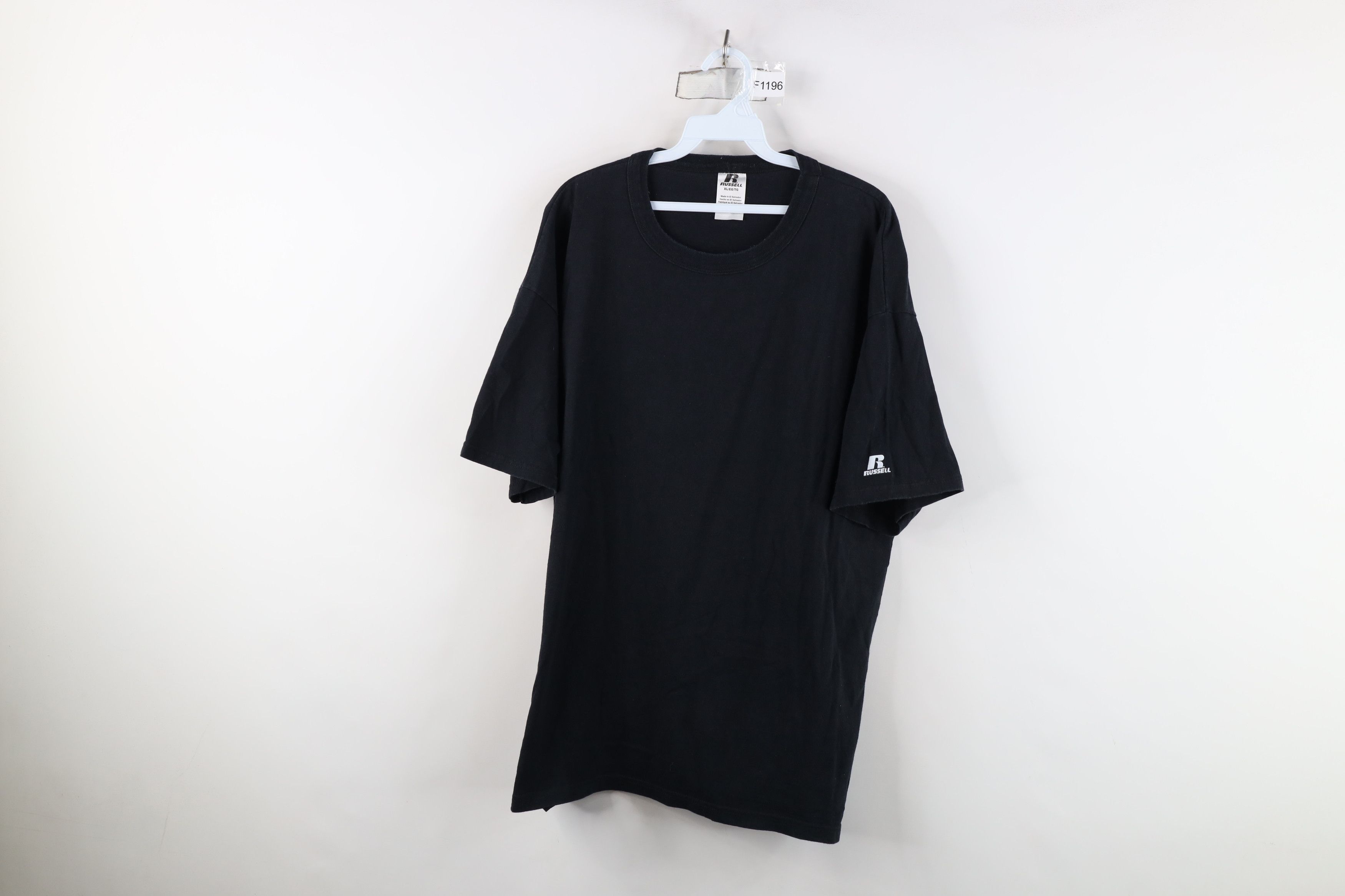Russell Athletic Vintage Russell Athletic Short Sleeve T-Shirt Black Cotton Size US XL / EU 56 / 4 - 1 Thumbnail