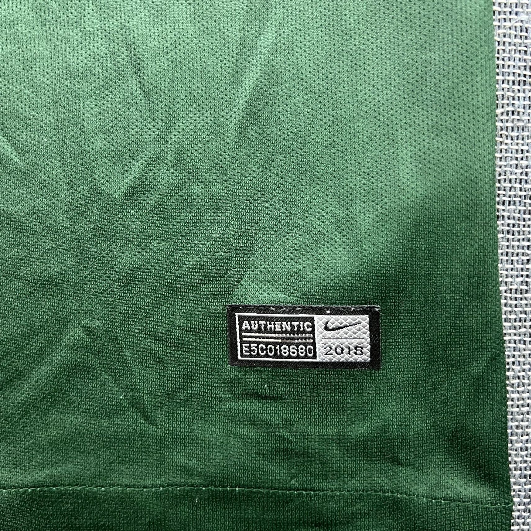 Nike Nike Green Shirt Football Jersey M Adults Mens Short Sleeve Polyester Quick Dry 100% NZ 2018 2019 2020 Away Australia Shirt Size US M / EU 48-50 / 2 - 5 Thumbnail