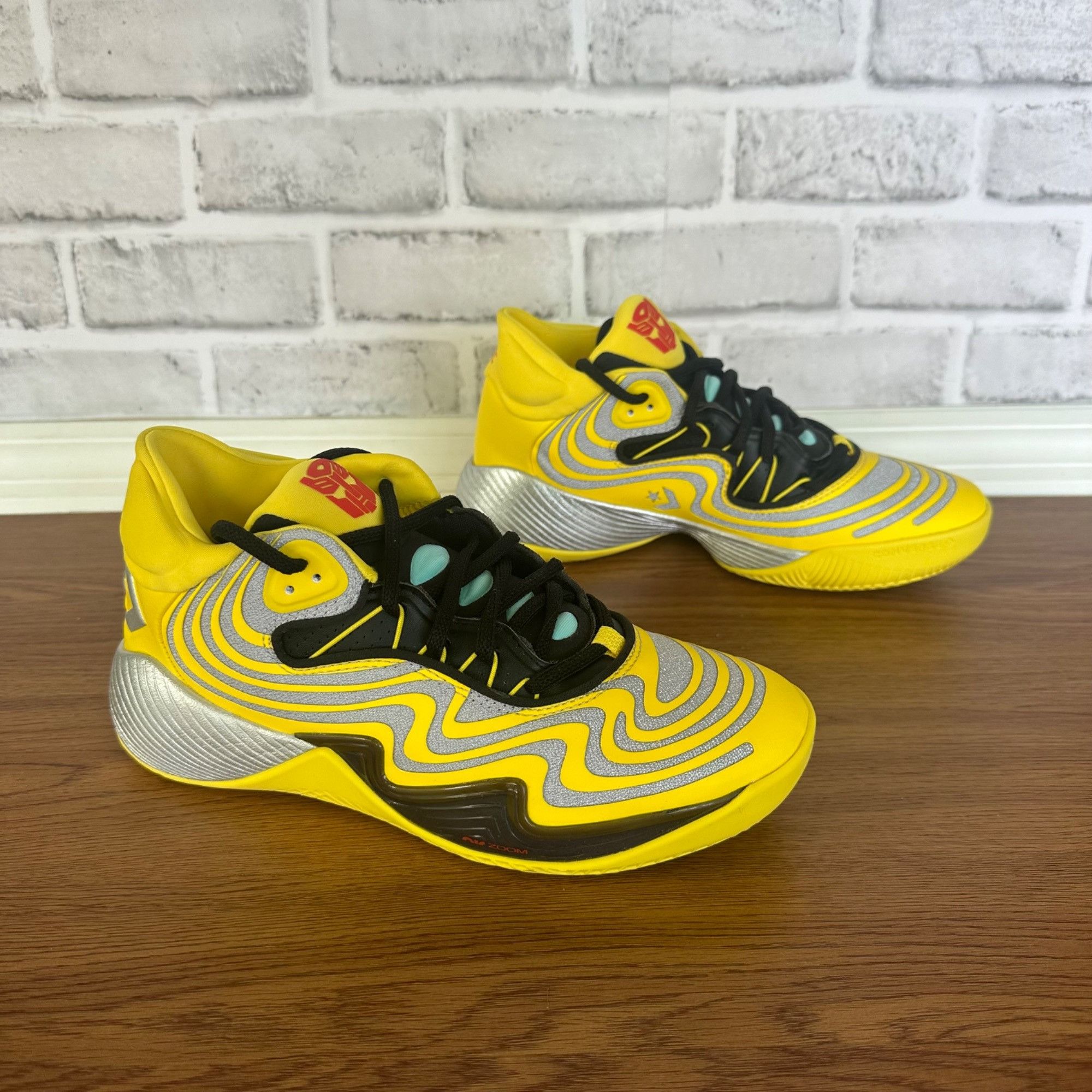 Converse ❤️Converse x Transformers All Star BB Shift CX Star 6 Men Sh Size US 6 / EU 39 - 2 Thumbnail