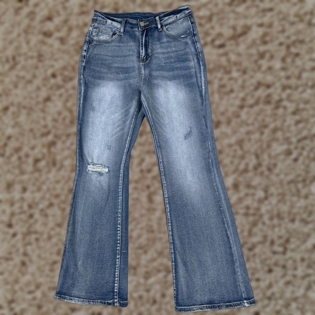 Chaps Chaps Jeans Women 27 Blue Denim Bootcut Distressed High Rise 27x29 Cotton Blend Size 27" / US 4 / IT 40 - 1 Thumbnail