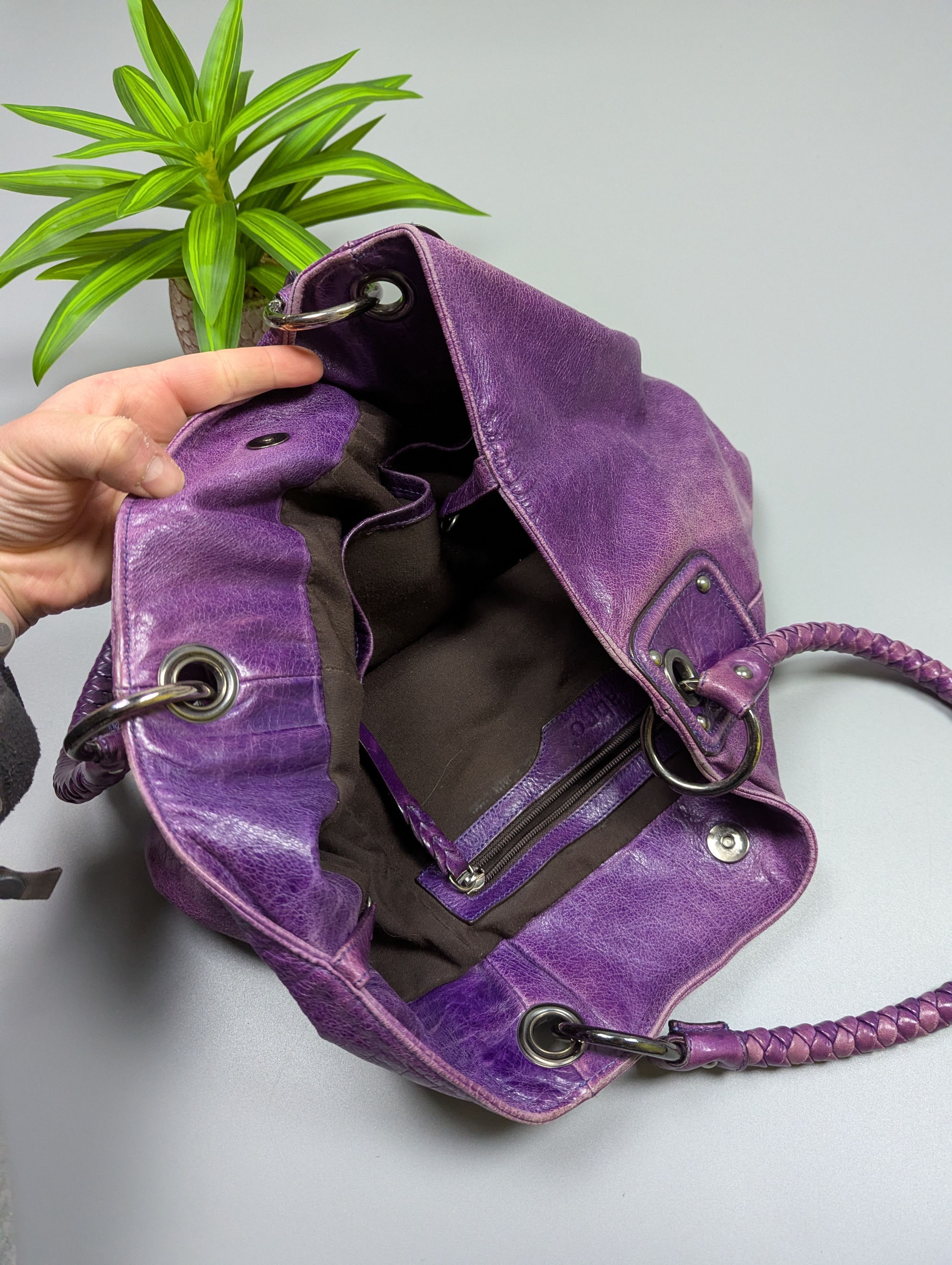 Vintage ABRO Archive Vintage Y2K Purple Distressed Leather Handbag Size ONE SIZE - 17 Thumbnail