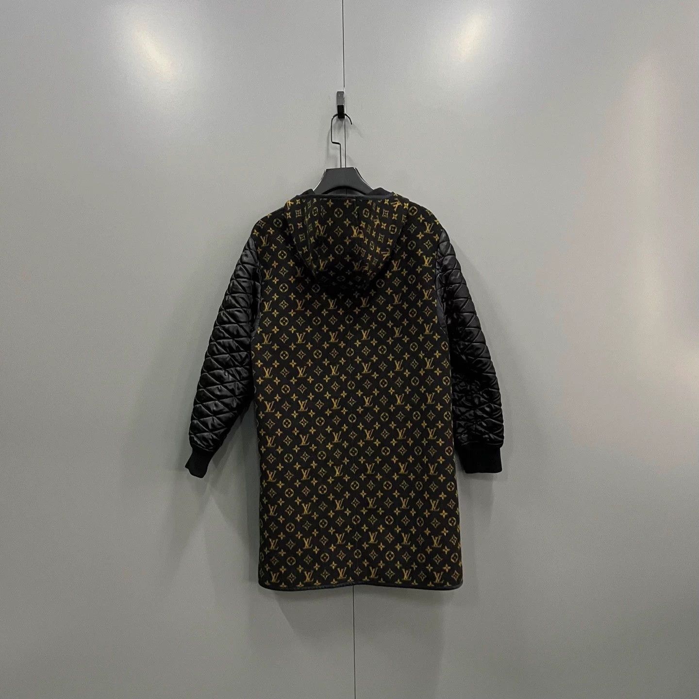 Louis Vuitton LV Monogram Allover Print Hooded Coat 34 95 New Size US M / EU 48-50 / 2 - 2 Thumbnail