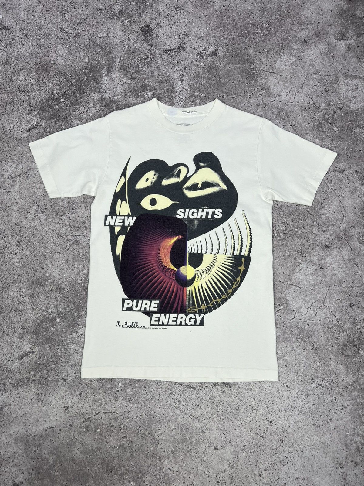 Travis Scott Travis Scott Utopia T-shirt Rolling Loud California Tee Size US S / EU 44-46 / 1 - 1 Thumbnail