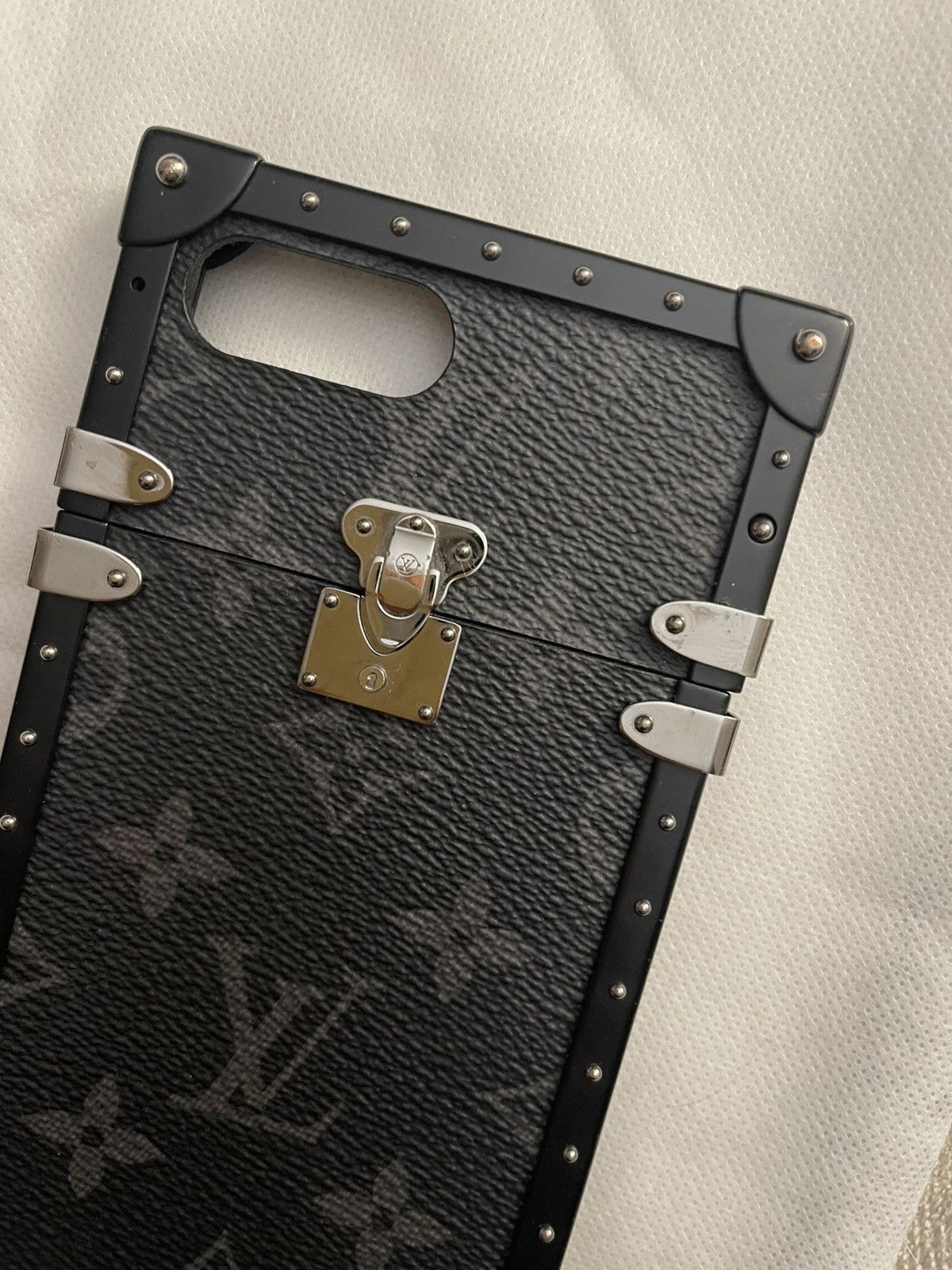 Louis Vuitton Louis Vuitton 8 Plus Phone Case Size ONE SIZE - 3 Thumbnail