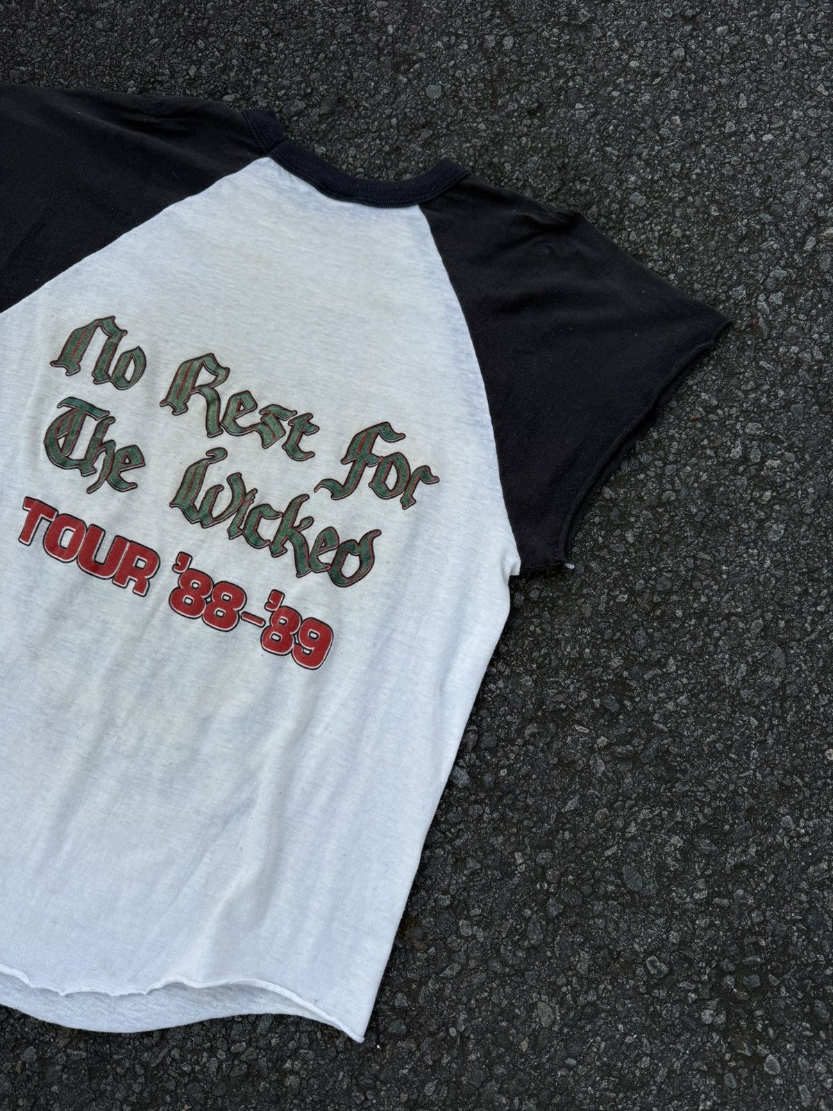 Ozzy Osbourne × Vintage 80’s RARE Ozzy Osbourne Concert tour t shirt 88’-89’ Size US L / EU 52-54 / 3 - 5 Thumbnail