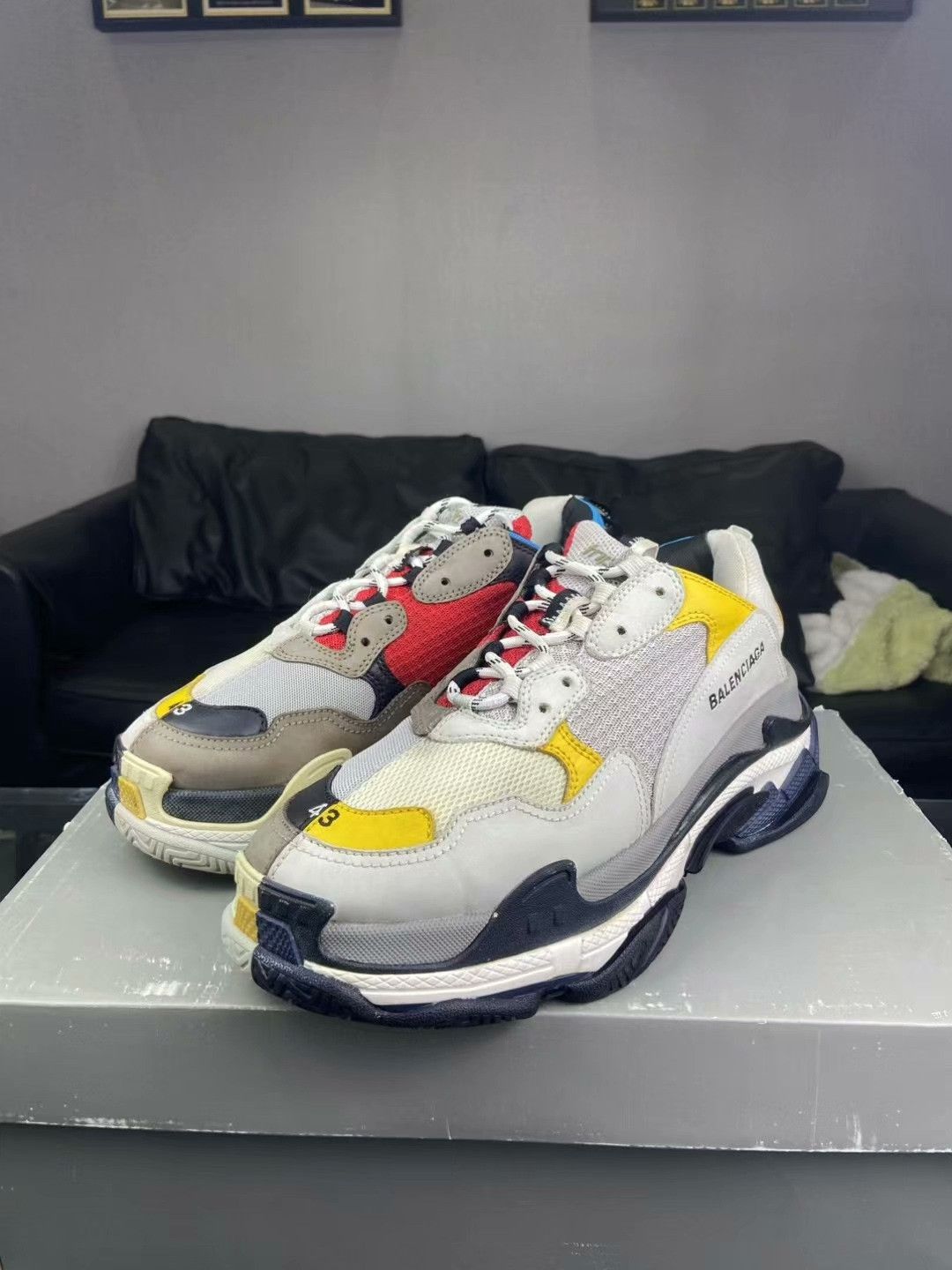 Balenciaga Balenciaga Patchwork Multi Lowtop Sneakers 10 Men Size US 10 / EU 43 - 1 Thumbnail