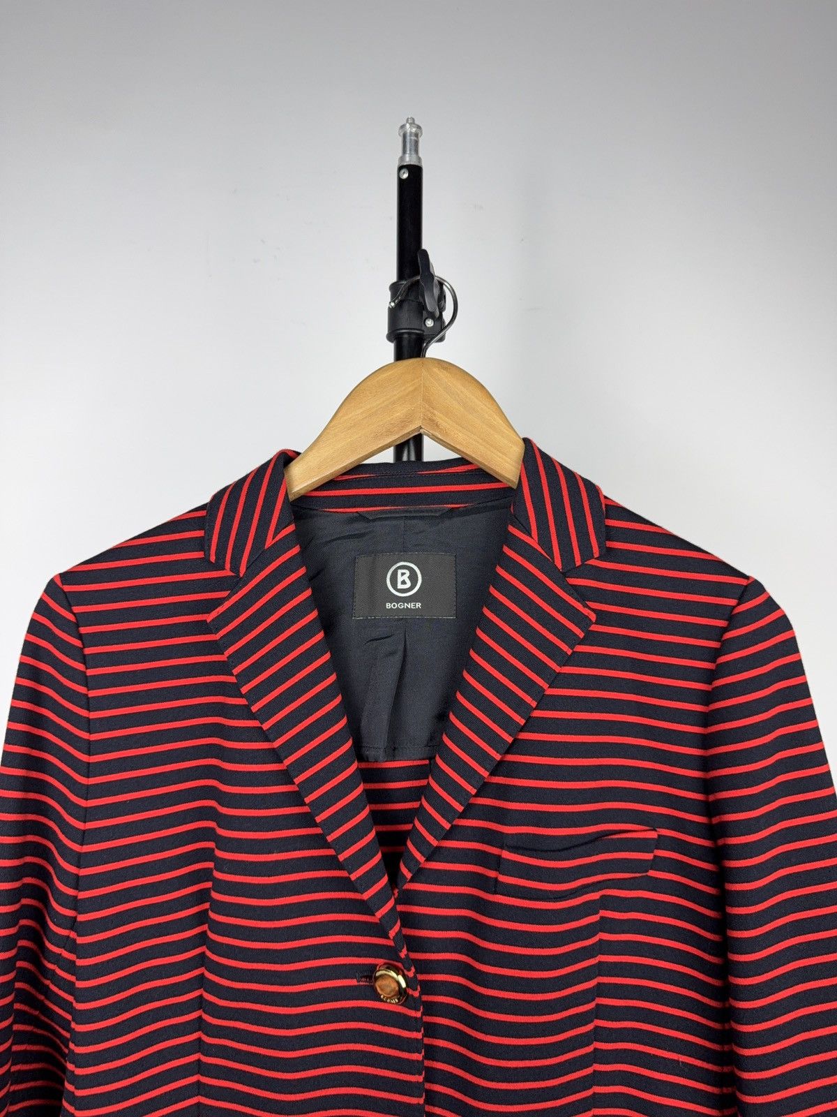 Bogner Luxury 00s Bogner Navy Red Striped Stretch Blazer EU 40 M/L Size M / US 6-8 / IT 42-44 - 2 Thumbnail
