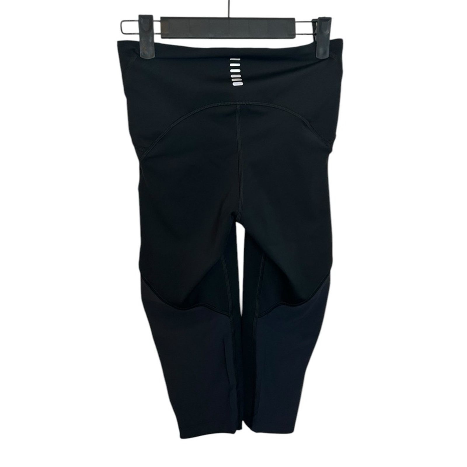 Under Armour Under Armour Black Cropped Compression Leggings Size 26" / US 2 / IT 38 - 2 Thumbnail