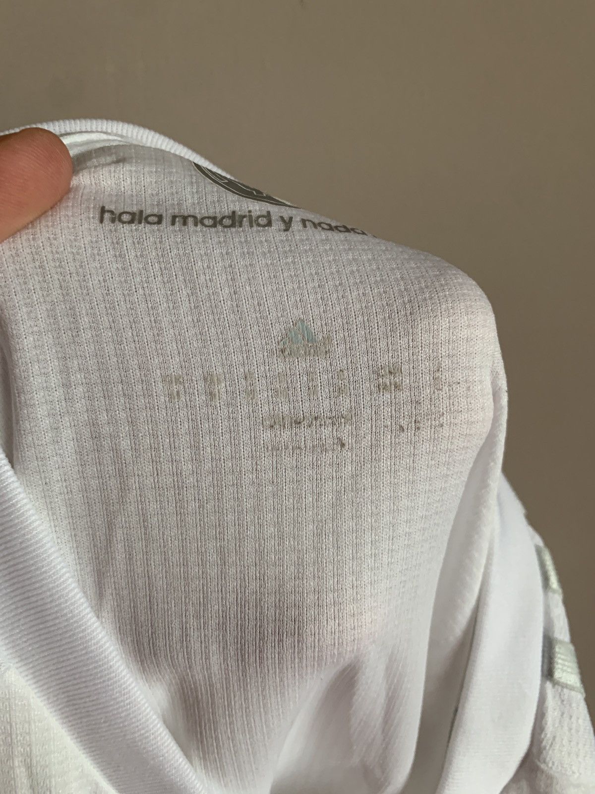 Adidas Real Madrid 2015 Home Football Shirt Adidas Soccer Jersey M Size US M / EU 48-50 / 2 - 17 Thumbnail