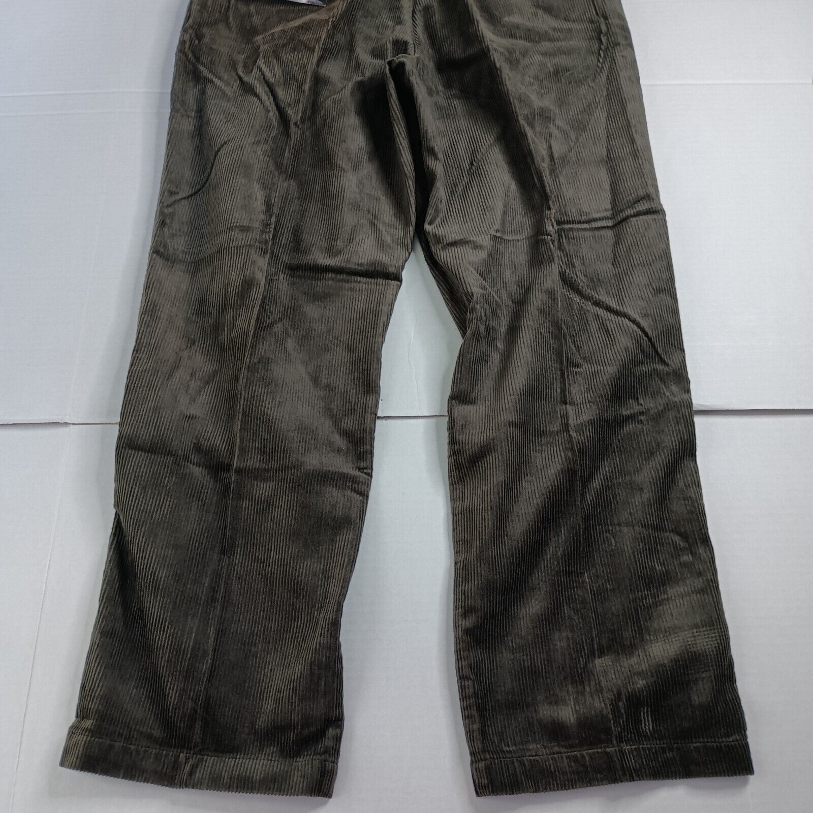 Woolrich Woolen Mills Woolrich Corduroy Pants Men's 38x32 1956 Dark Green Pleated Size US 38 / EU 54 - 6 Thumbnail