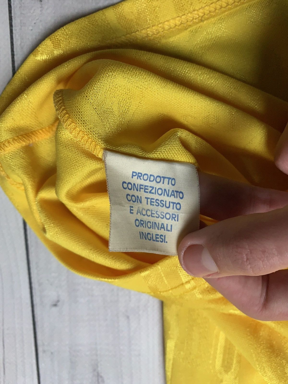 Umbro × Vintage Vintage Umbro soccer jersey yellow Brazil size XL logo Size US XL / EU 56 / 4 - 5 Thumbnail