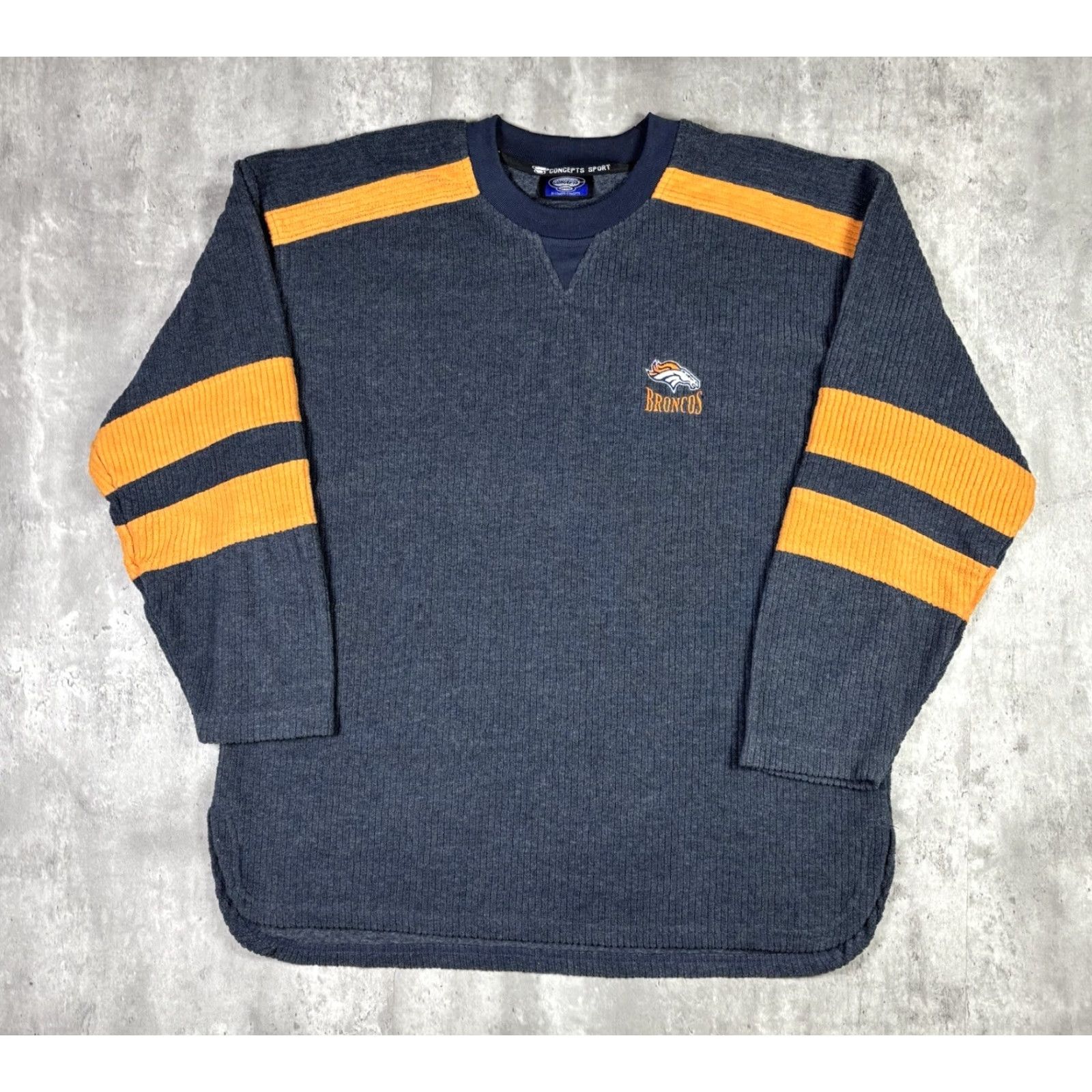NFL VINTAGE 90s Denver Broncos Blue Pullover Sweatshirt Mens 2XL NFL Graphics Print Logo Embroidered Cotton Blend Fleece Oversized Size US XXL / EU 58 / 5 - 2 Thumbnail
