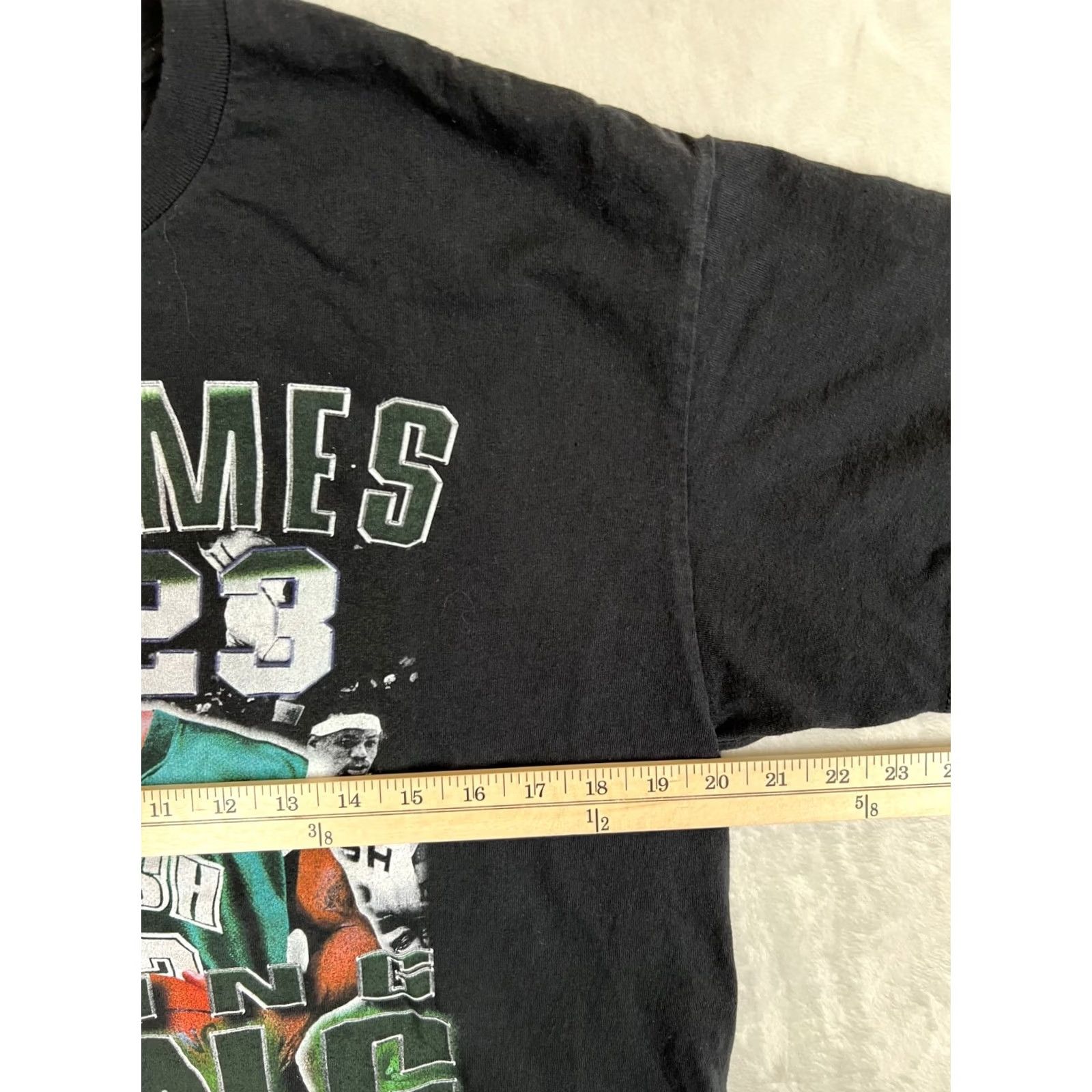 Vintage VINTAGE Lebron James T-Shirt Regular Short Sleeve Black Cotton Size M Men Boys 2000s 90s School Sports Young King US United States Gildan 5000 Size US M / EU 48-50 / 2 - 4 Thumbnail