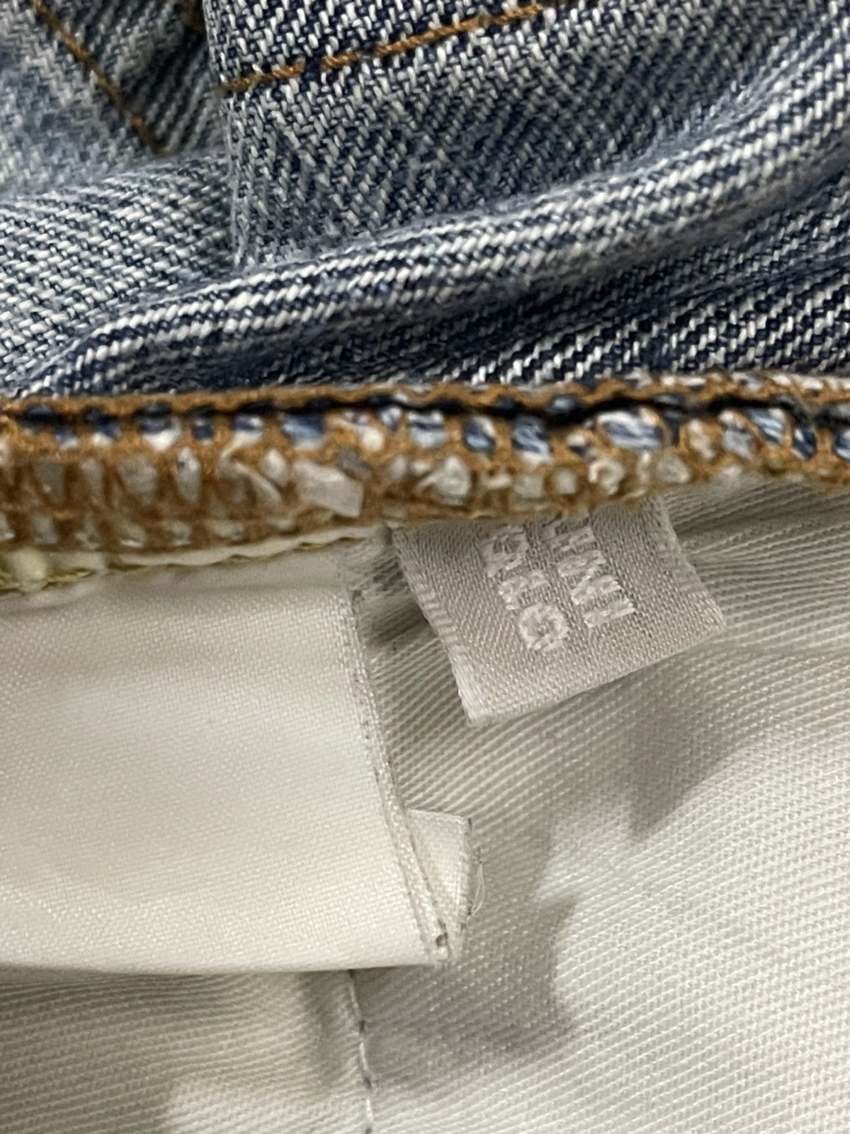 Uniqlo Vintage Japanese Uniqlo Blue Wash Distressed Loose Jeans Size US 32 / EU 48 - 8 Thumbnail
