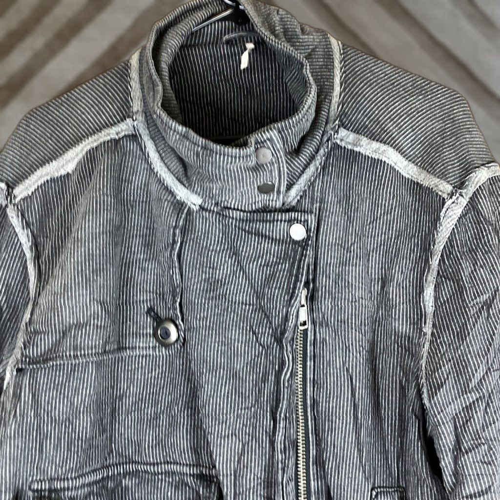 Free People Free People Womens Jacket Gray Charcoal Railroad Stripe Moto Stretch Small Jacket Women Regular S Gray Striped Casual Everyday Warmth Womens Size S / US 4 / IT 40 - 1 Thumbnail
