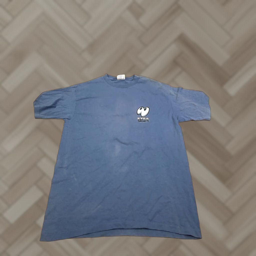 Vintage VINTAGE Softee Mooneyes Jesus Shirt Adults L Blue 90s Distress T-Shirt Mens Size US L / EU 52-54 / 3 - 1 Thumbnail