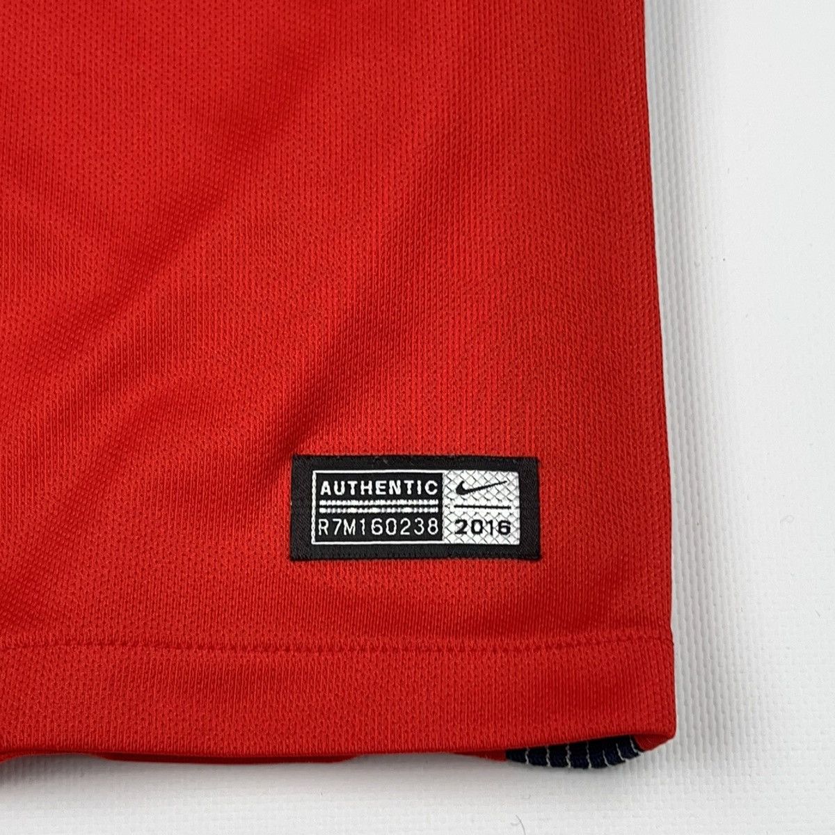 Nike Nike PSG 2016 Jersey Red Soccer Football Size US S / EU 44-46 / 1 - 3 Thumbnail