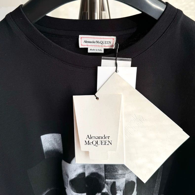 Alexander McQueen Alexander Mcqueen 22SS poster designer printed short sleev Size US M / EU 48-50 / 2 - 5 Thumbnail