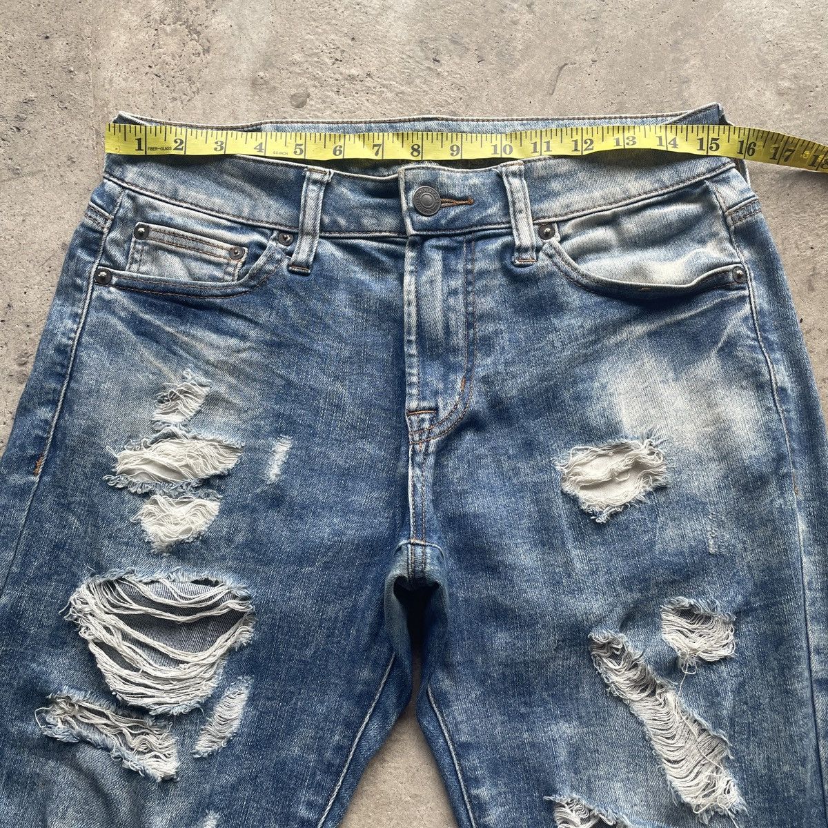 American Eagle Outfitters American Eagle Outfitters Jeans Ripped Faded Distressed W31 Size US 31 - 5 Thumbnail