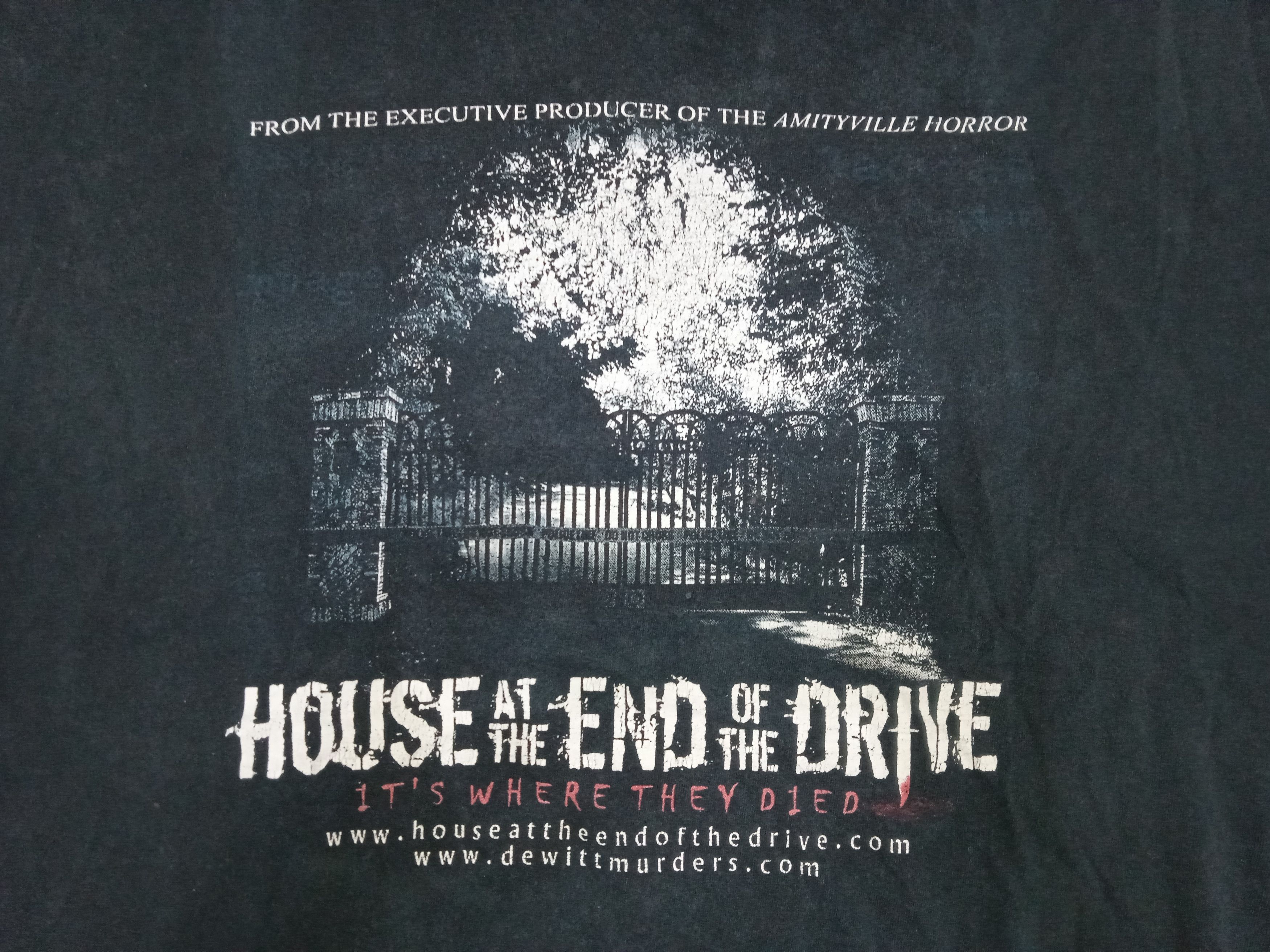 Vintage Vintage 2000s House at The End of the Drive T-Shirt Size US XL / EU 56 / 4 - 4 Thumbnail