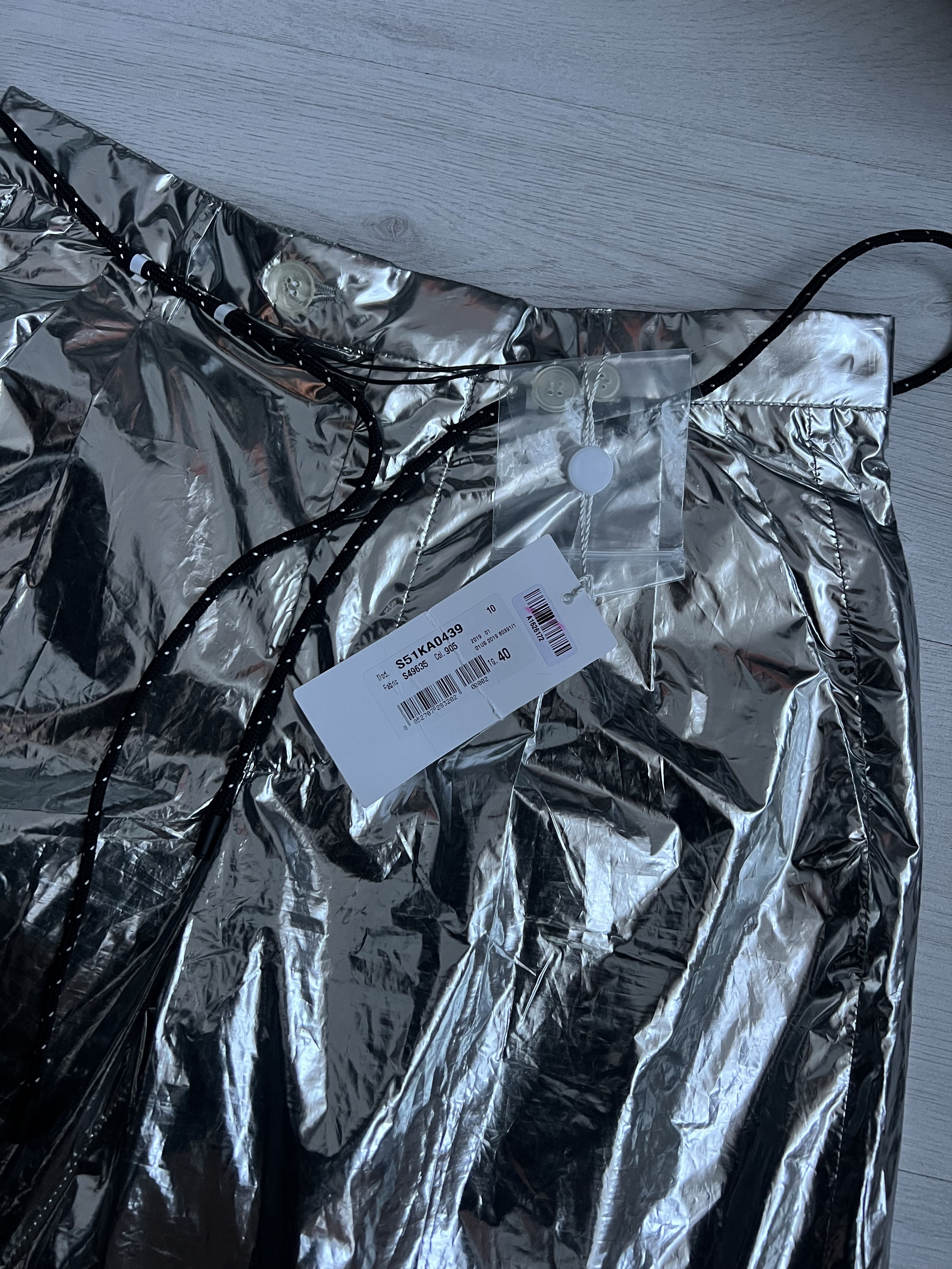 Maison Margiela MAISON MARGIELA Tech fabric aluminium foil effect trousers Size 28" / US 6 / IT 42 - 4 Thumbnail