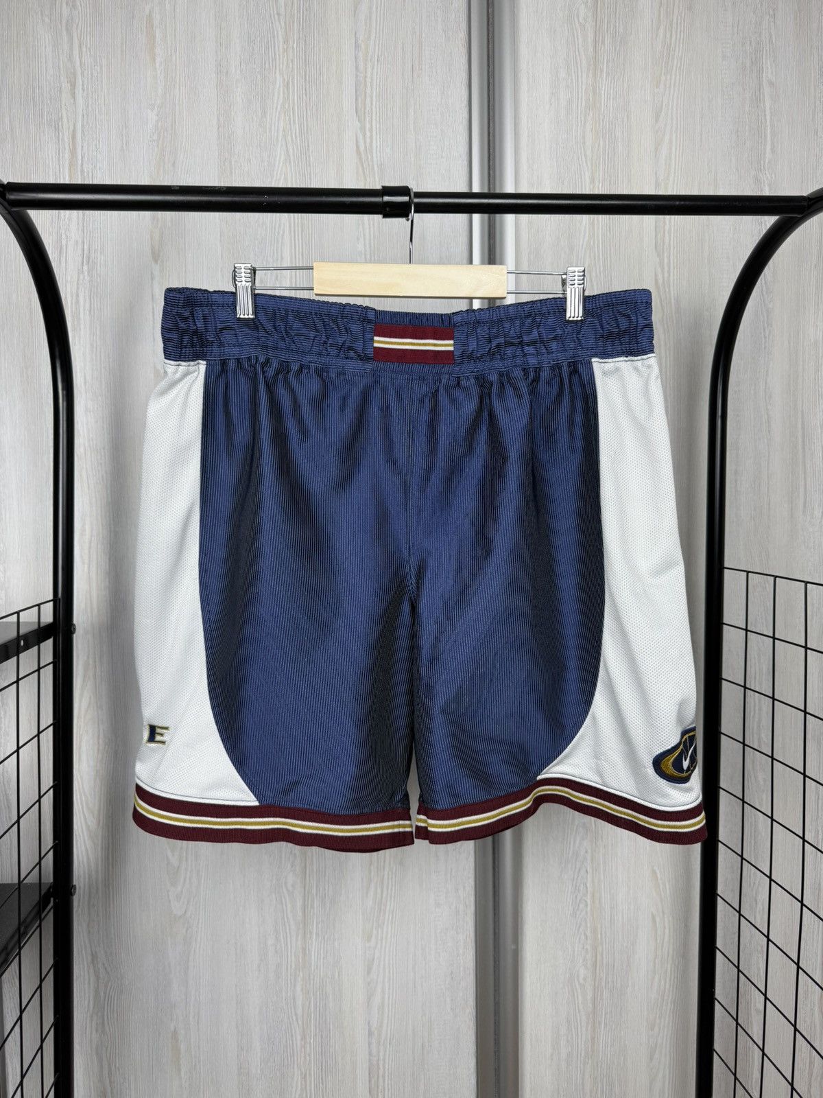 Nike Mens Basketball Shorts 2000s Y2K Swoosh Athletic sz XL