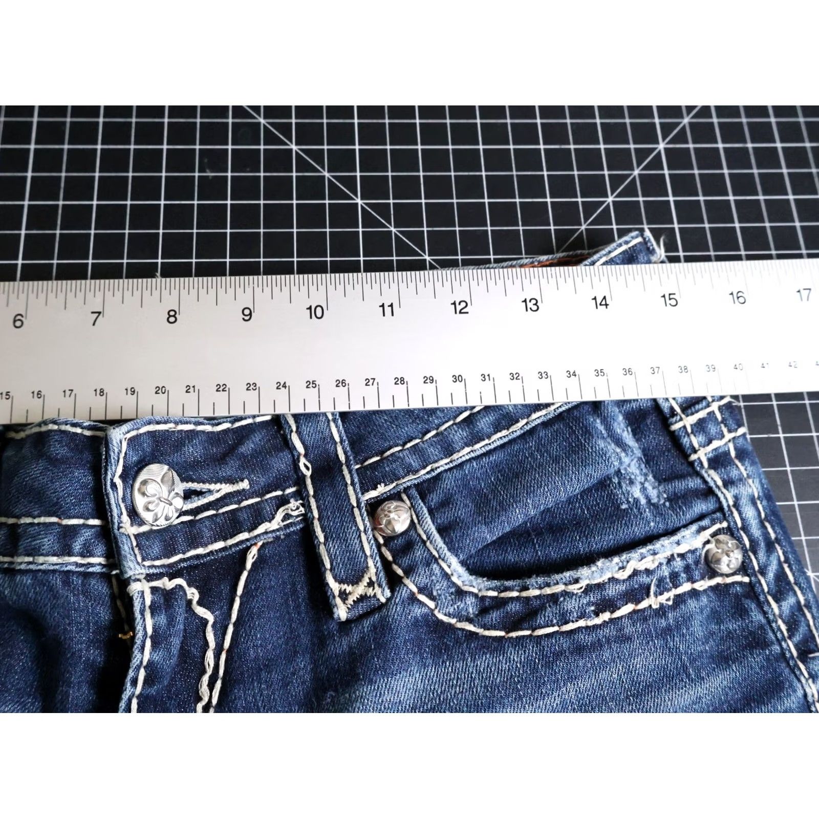Vintage VINTAGE Rock Revival Jeans Women's 27 Blue Eva Relaxed Boot Cut Denim Stretch Studded Size 27" / US 4 / IT 40 - 5 Thumbnail