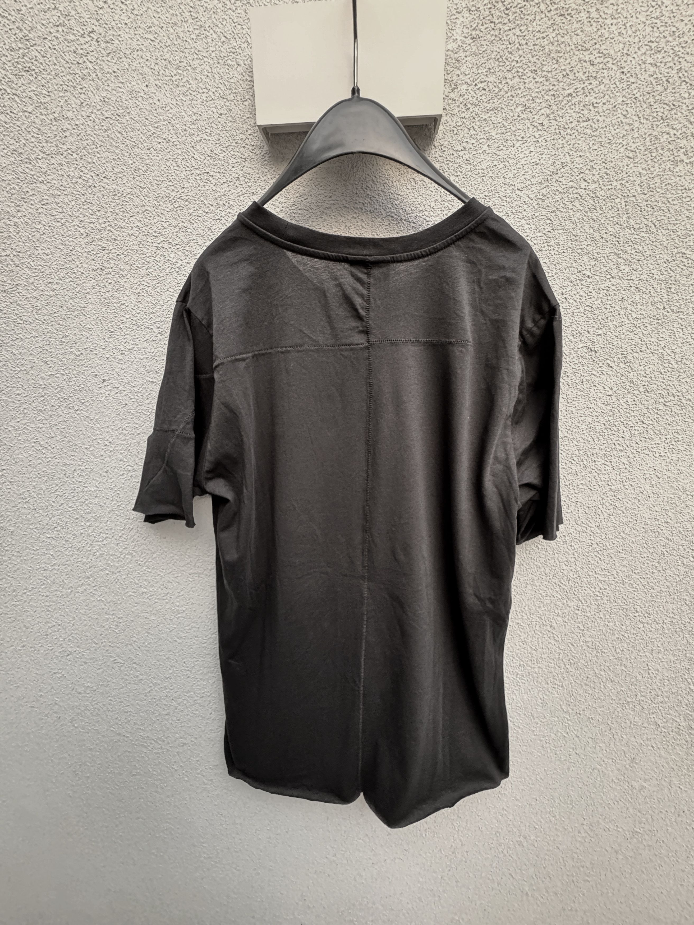 Thom Krom Thom Krom Black Roundneck Tshirt L Size US L / EU 52-54 / 3 - 3 Thumbnail