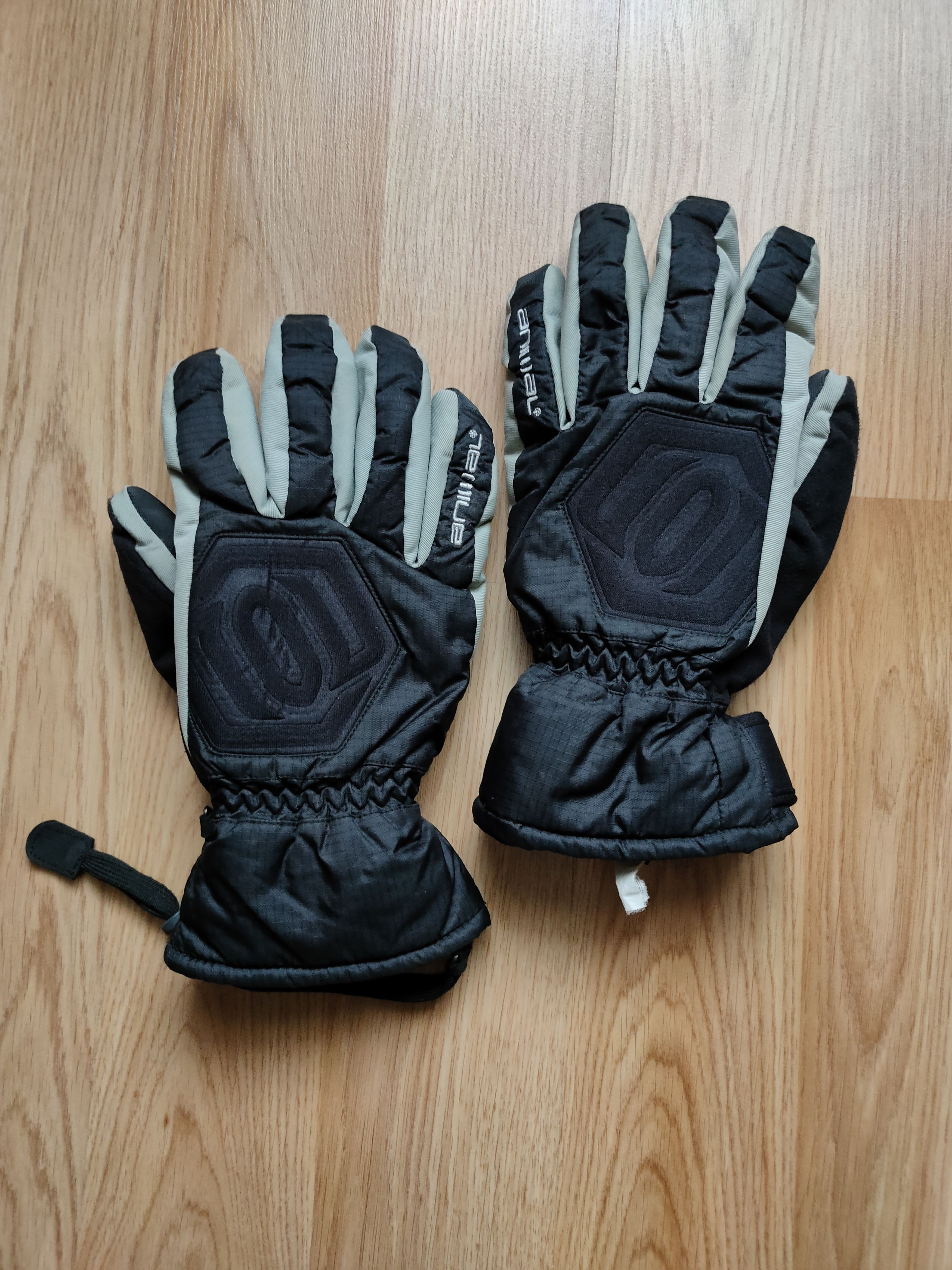 Goretex Animal Gorpcore Winter Outdoor Ski Mountain Gloves Size ONE SIZE - 4 Thumbnail