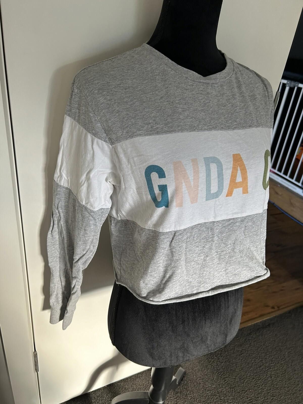 Designer Ghanda Women's Grey White Crop Top Long Sleeve - Size 8(002) Size S / US 4 / IT 40 - 1 Thumbnail