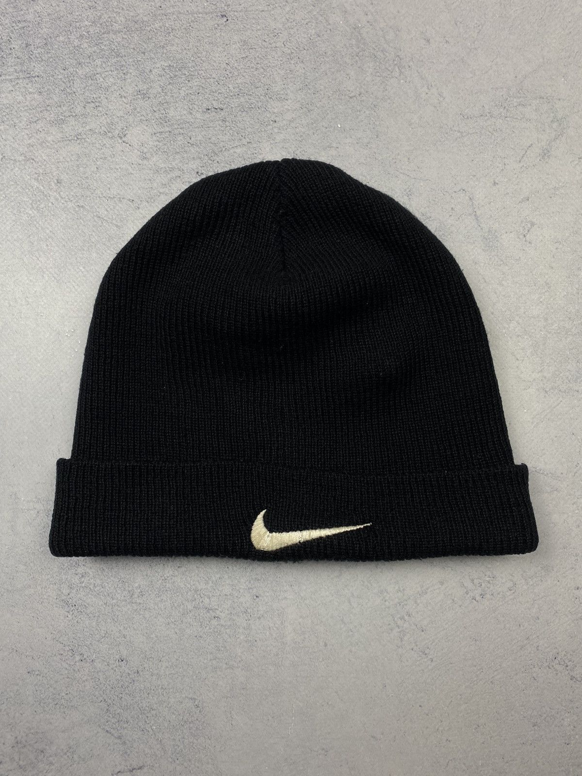 Nike Vintage Nike Swoosh Beanie Black Winter Hat Cap Knit Drill Size ONE SIZE - 2 Thumbnail