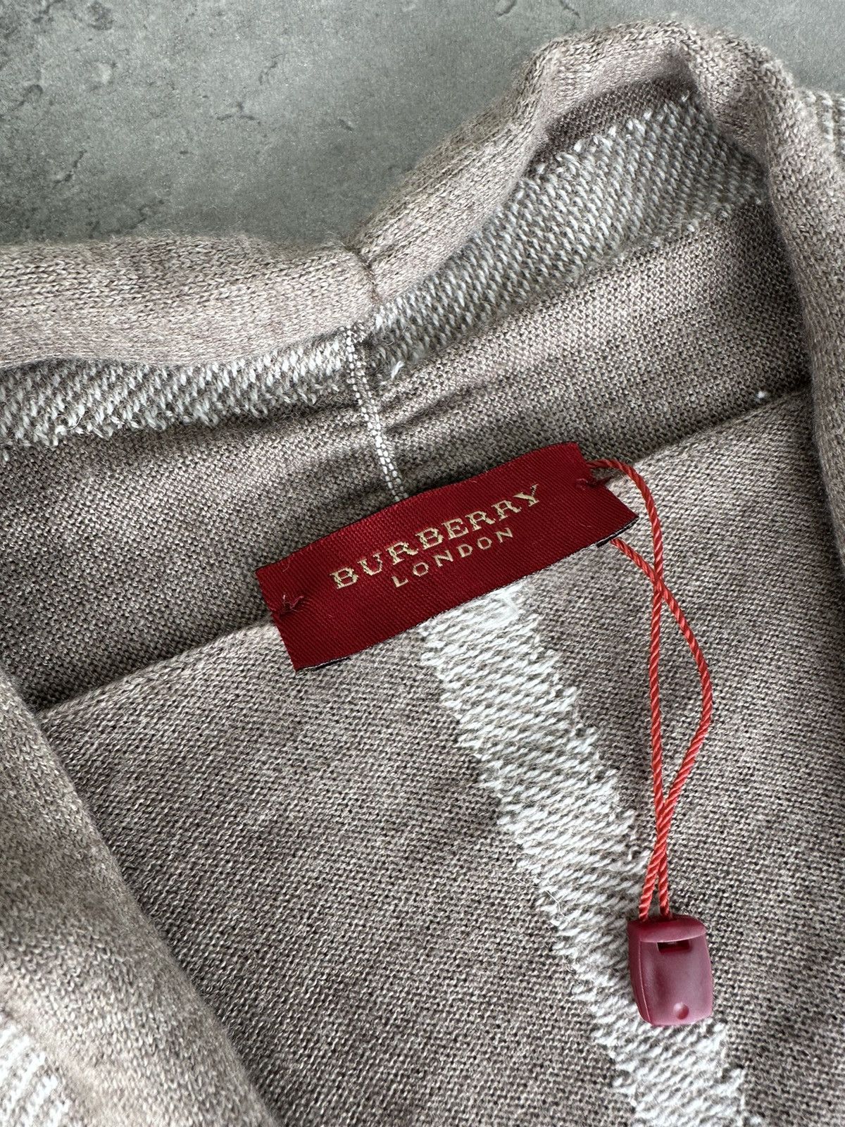 Burberry Burberry Vintage Cardigan Size M / US 6-8 / IT 42-44 - 2 Thumbnail