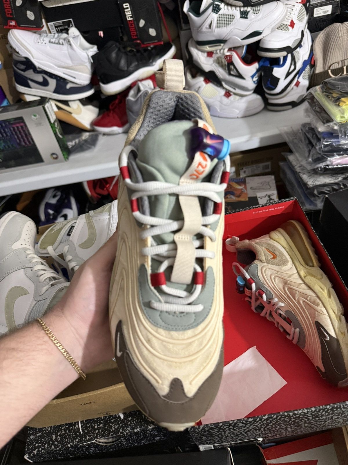 Nike × Travis Scott Nike airmax 270 travis sz 9 Size US 9 / EU 42 - 2 Thumbnail