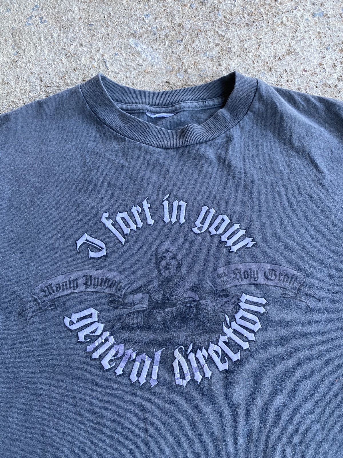 Vintage Vintage Y2K Monty Python Funny Fart Grey Shirt Size US M / EU 48-50 / 2 - 2 Thumbnail