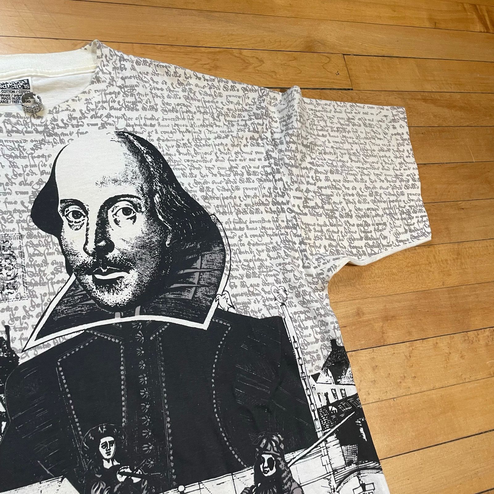 Vintage 1995 Shakespeare Globe Theatre AOP T Shirt XL Wildwood USA Size US XL / EU 56 / 4 - 5 Thumbnail