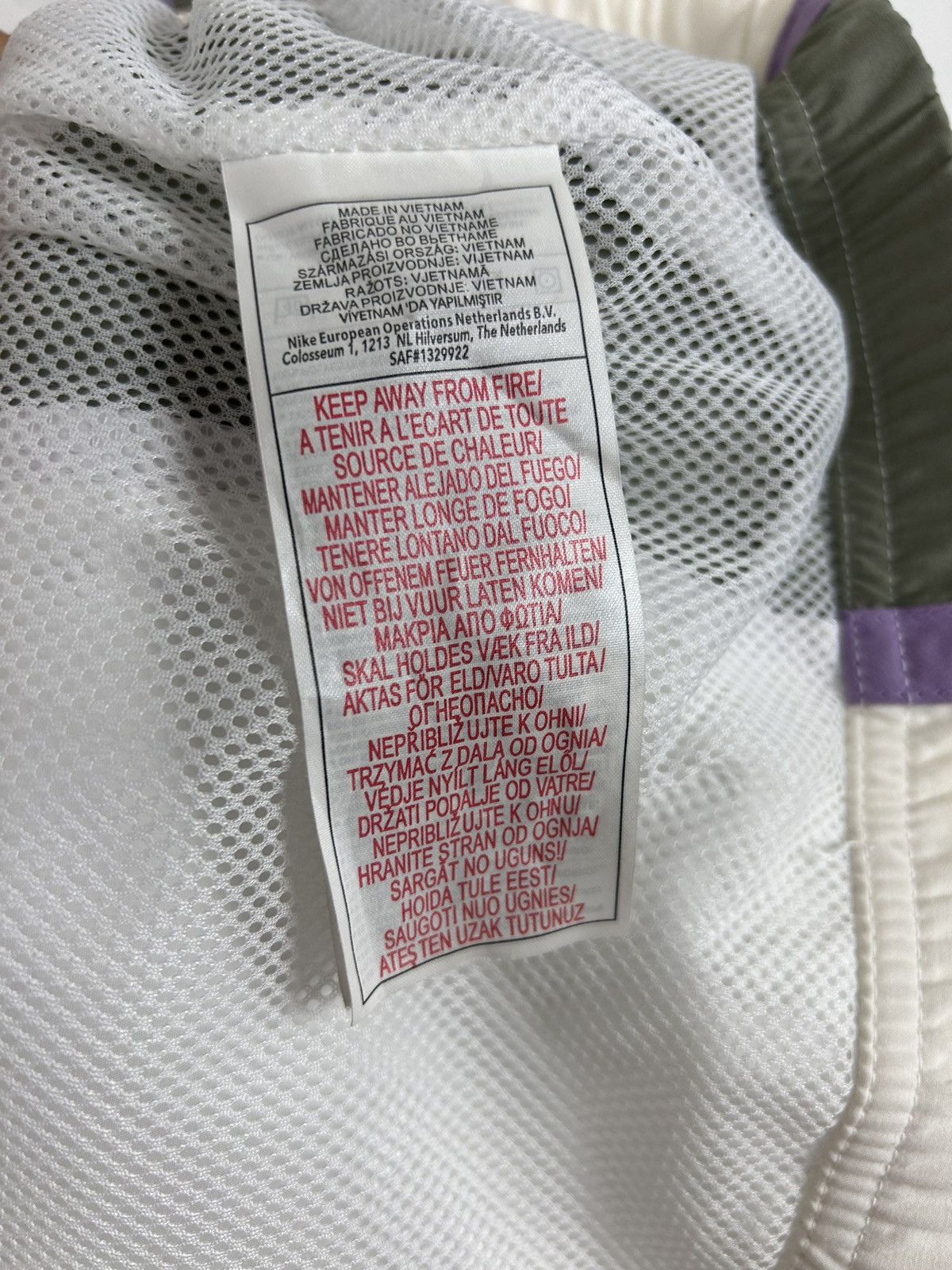 Nike BNWT 00s Vintage Nike Full Tracksuit Bundle Jacket Pants Size M / US 6-8 / IT 42-44 - 11 Thumbnail