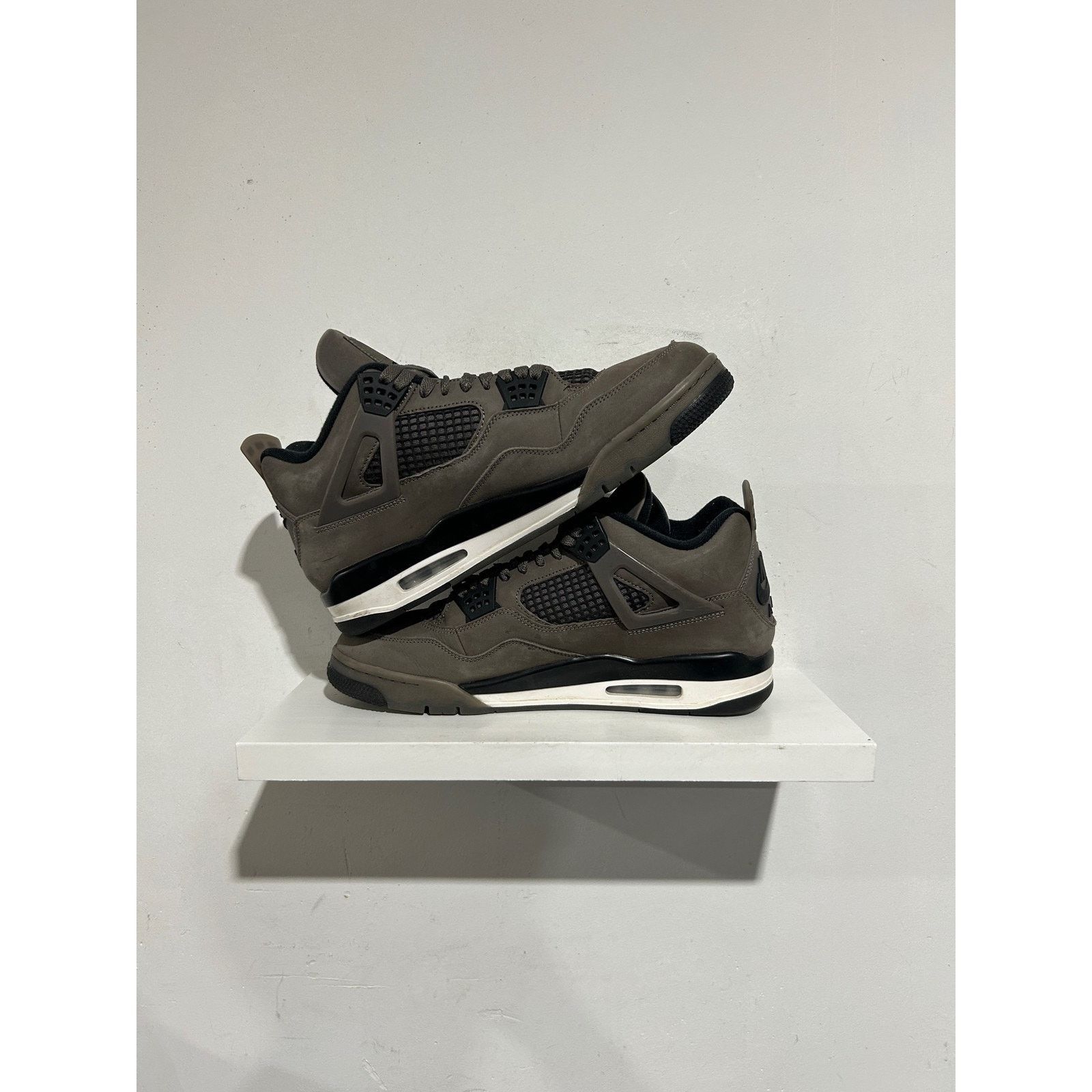 Nike NIKE JORDAN 4 CAVE STONE SIZE 13 PREOWNED Size US 13 / EU 46 - 2 Thumbnail