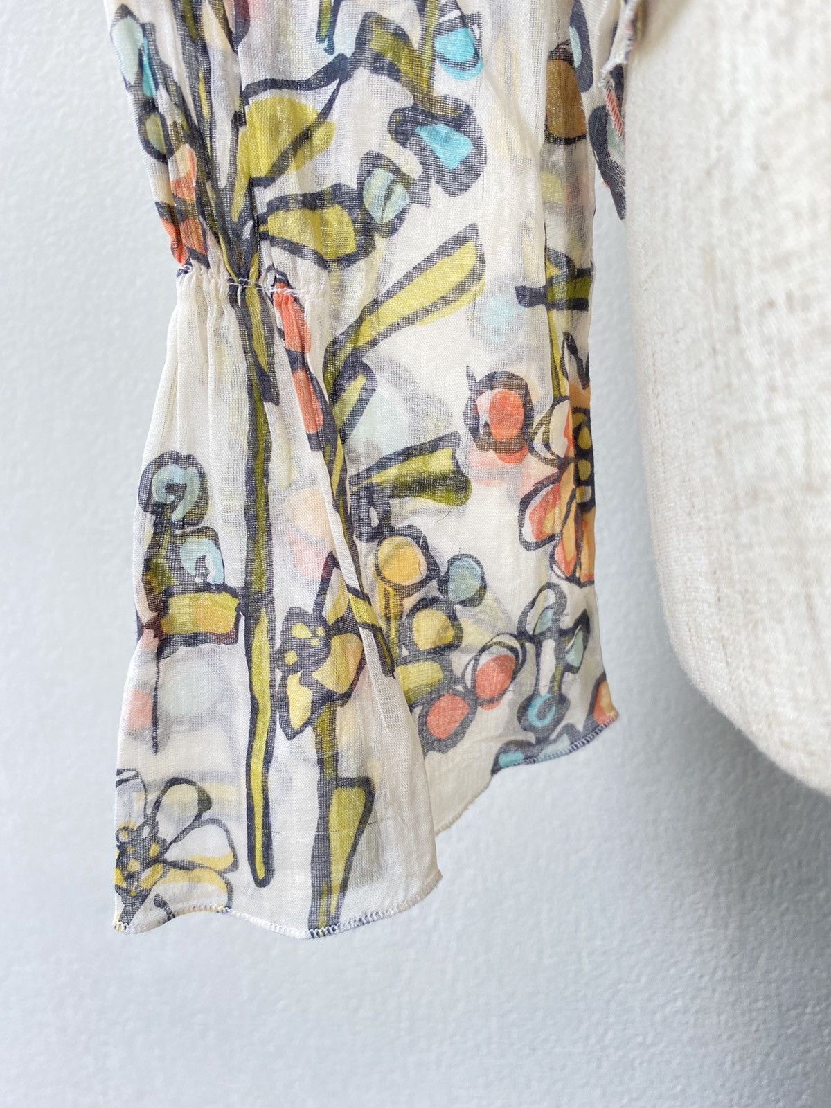 Moschino MOSCHINO Layered Ruffles Floral V-Neck Blouse Size S / US 4 / IT 40 - 16 Thumbnail