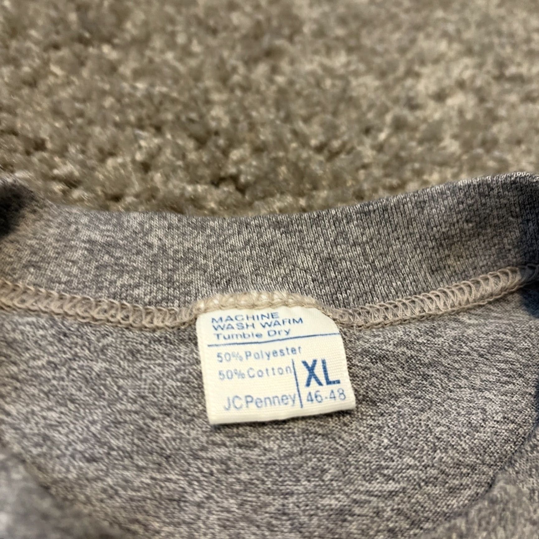 JCPenney VINTAGE JCPenney T-Shirt Gray Long Sleeve Front Pocket XL Unisex Adults Men/Women? Size US XL / EU 56 / 4 - 6 Thumbnail