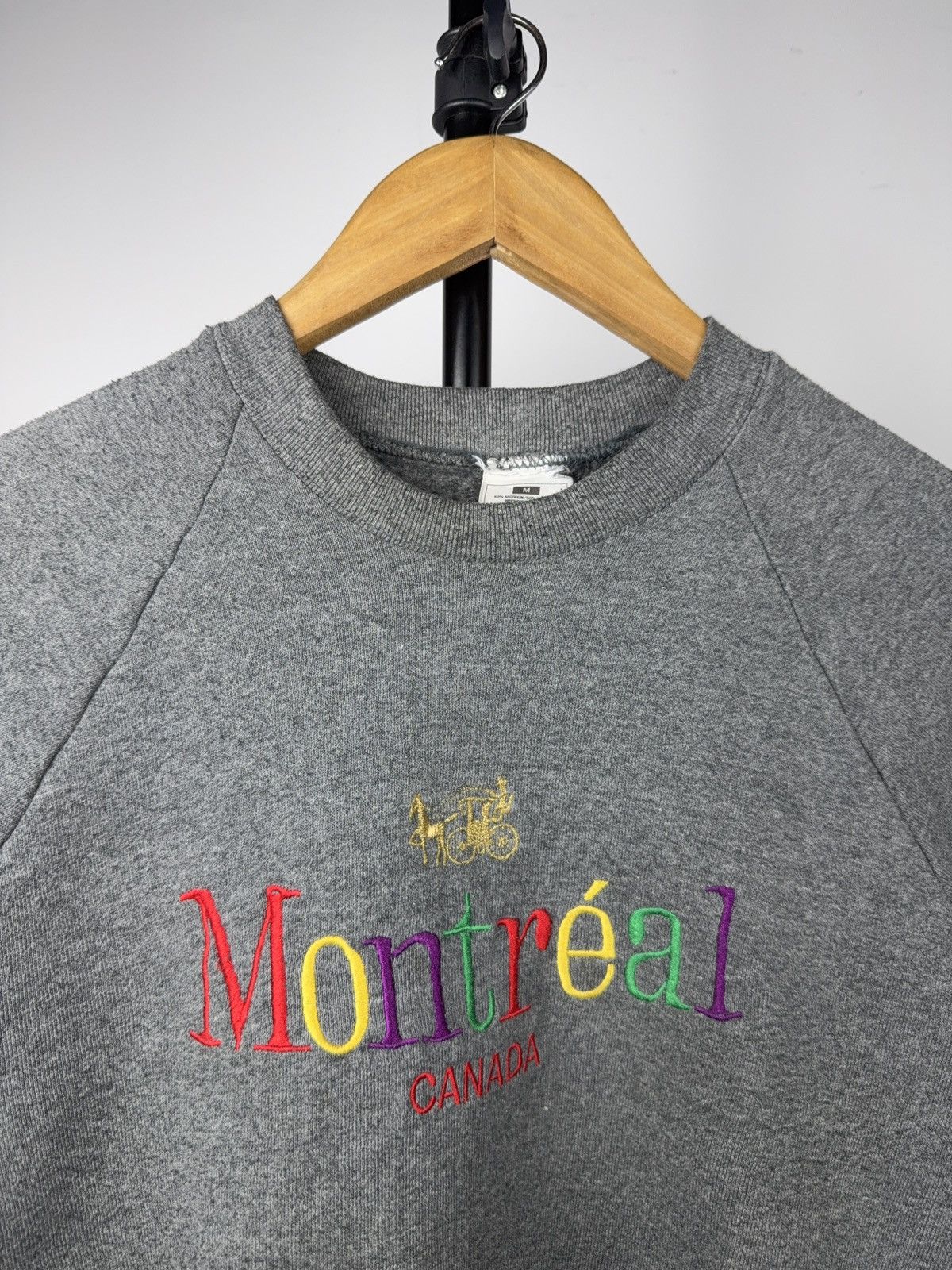 Vintage Vintage 90s Retro Montreal Canada Embroidered Sweatshirt M Size US M / EU 48-50 / 2 - 3 Thumbnail