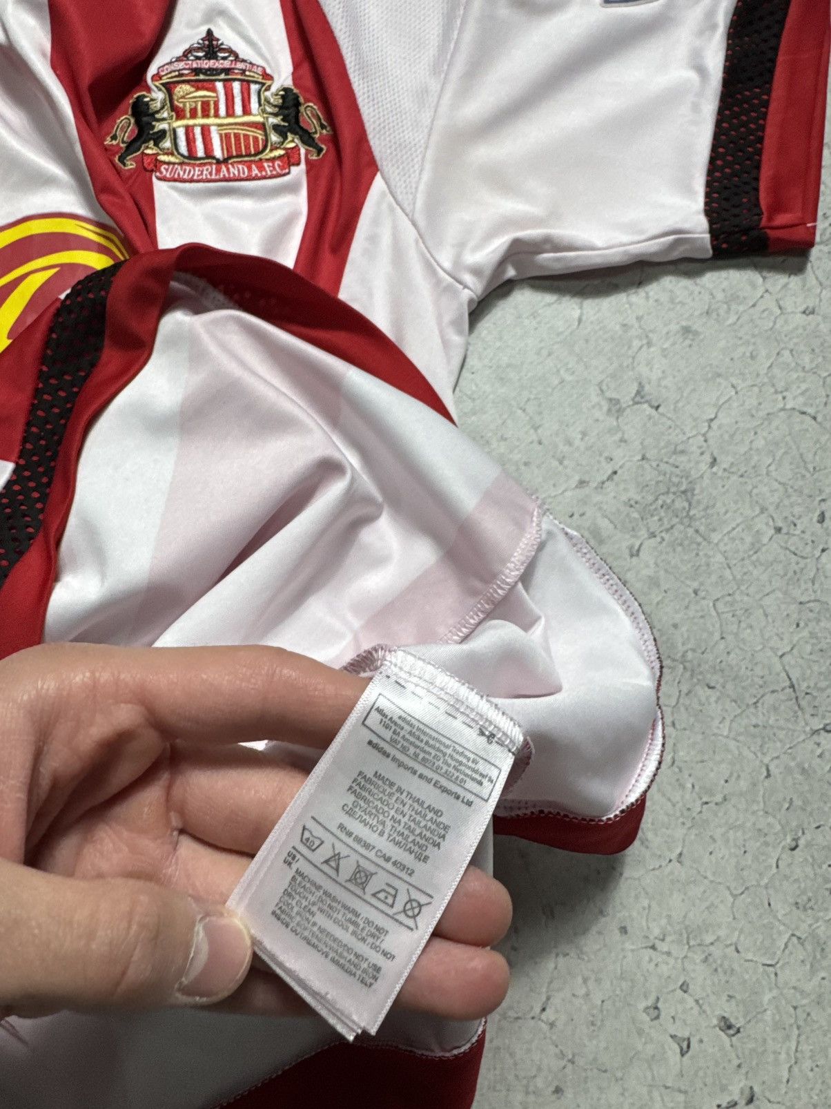 Adidas Adidas FC Sunderland 2015/2016 Vintage Soccer Jersey Size US M / EU 48-50 / 2 - 9 Thumbnail