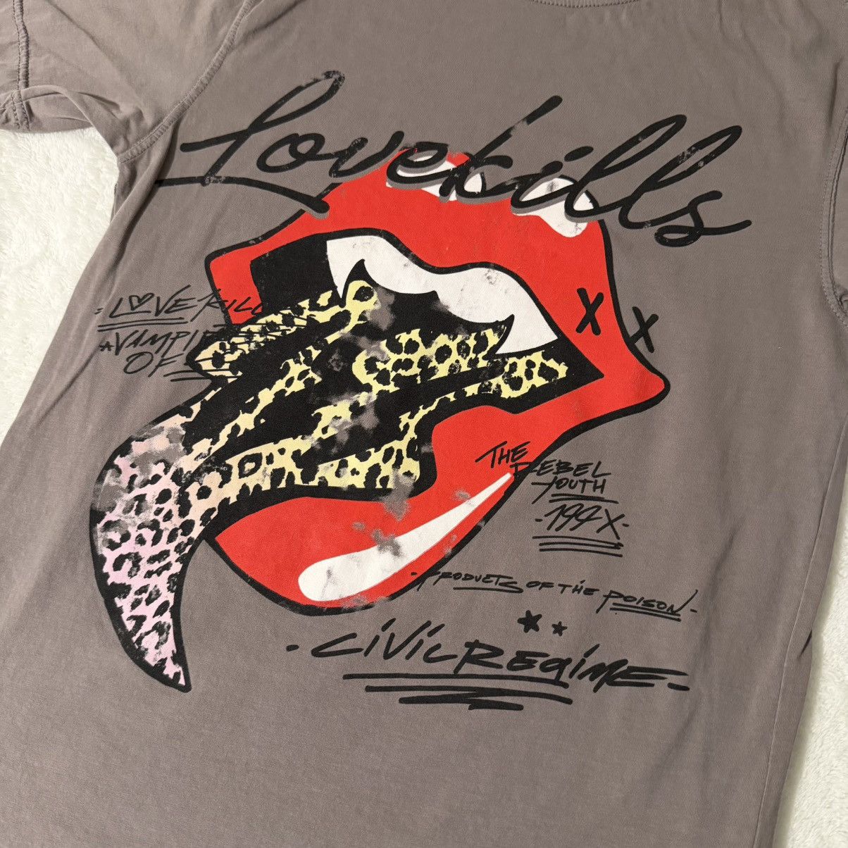 Civil Regime Civil Regime "Love Kills" rolling stones graphic t-shirt Size US S / EU 44-46 / 1 - 2 Thumbnail