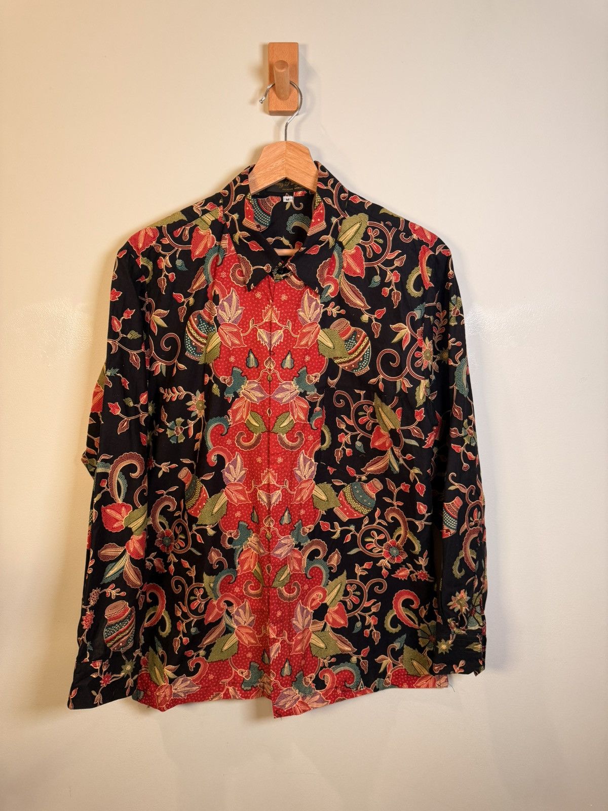 Other Sang Pangeran Premium Batik Shirt Size M | Indonesian Floral Size US M / EU 48-50 / 2 - 1 Thumbnail