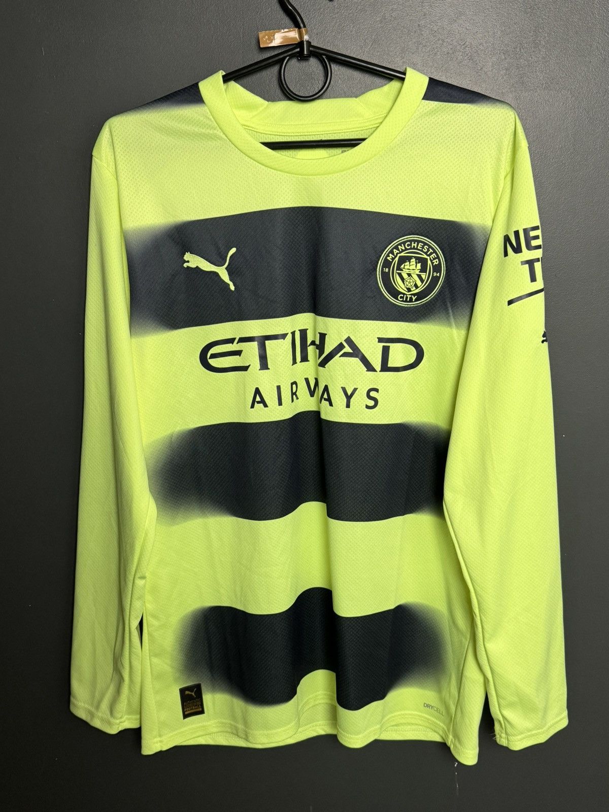 Puma Manchester City 22/23 Third Player Issue Football Jersey Size US M / EU 48-50 / 2 - 1 Thumbnail