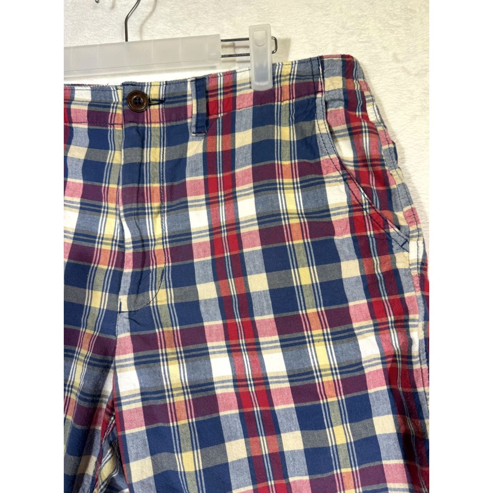 American Eagle Outfitters American Eagle Outfitters Shorts Mens 33 Plaid Classic Preppy Casual Cotton Red Blue Yellow Multicolor Summer 33 Mens Size US 33 - 4 Thumbnail