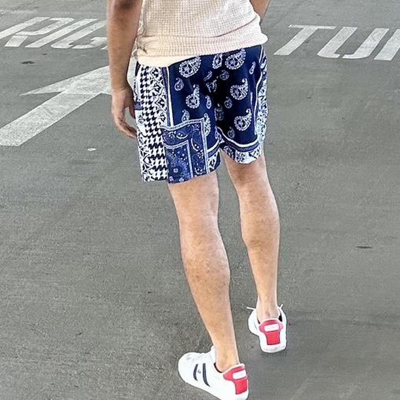 Other Bandana Print Shorts Size US 30 / EU 46 - 4 Thumbnail