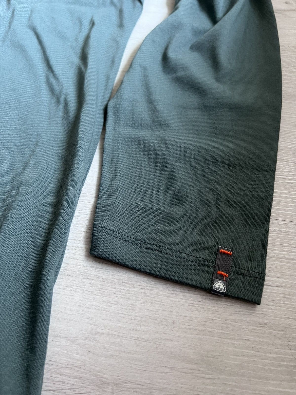 Nike ACG Nike acg vintage with tags Size US L / EU 52-54 / 3 - 3 Thumbnail