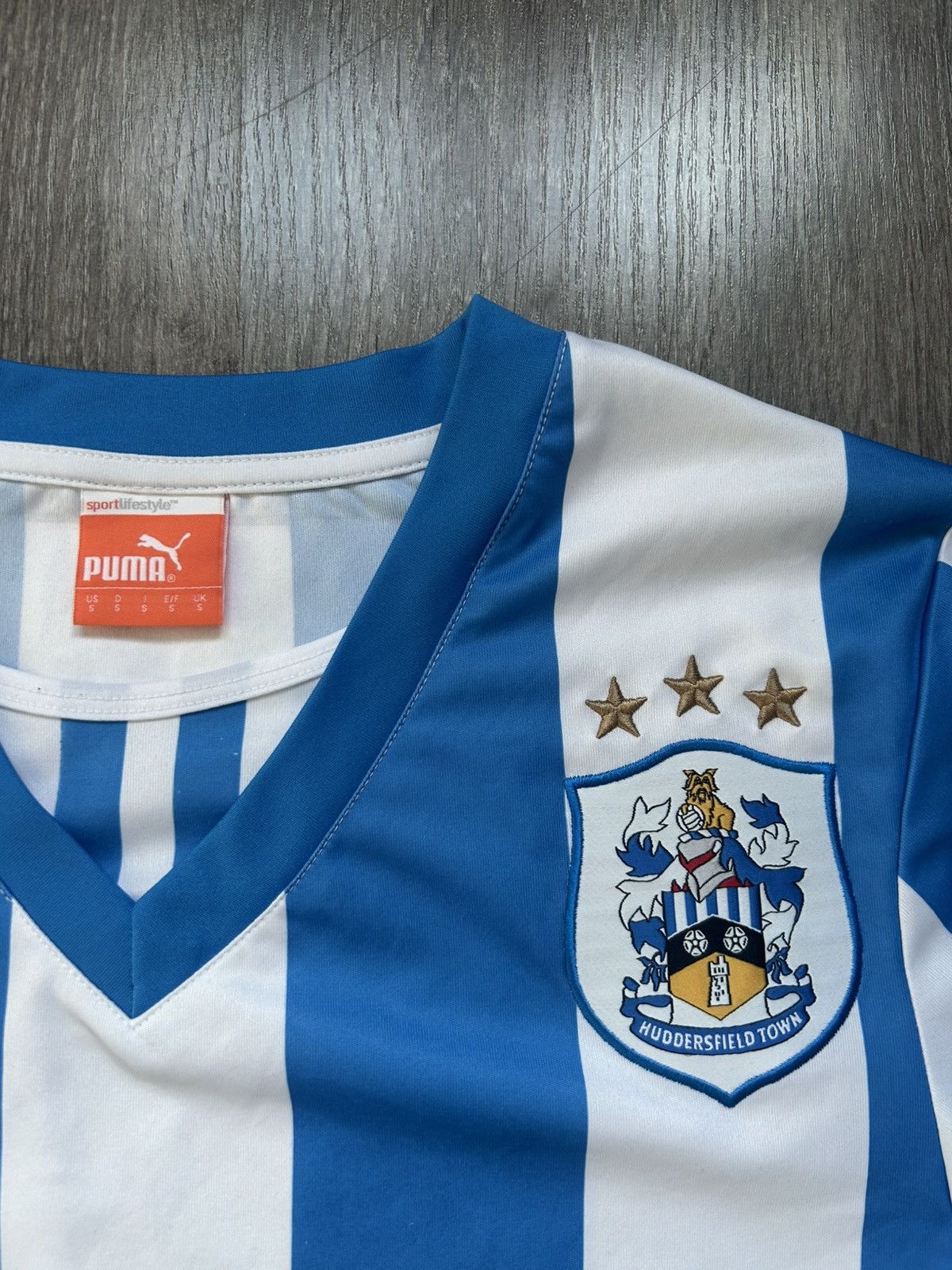 Puma Huddersfield Town Puma 2013-2014 Football Club Jersey Size US S / EU 44-46 / 1 - 4 Thumbnail