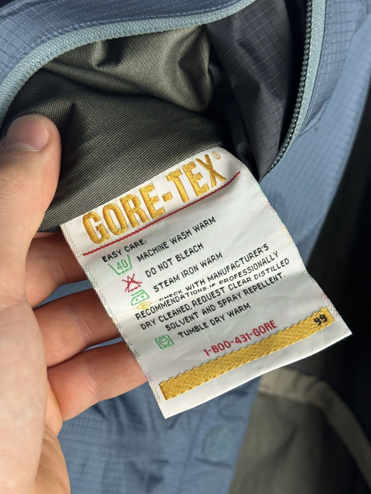 Arc'teryx Vintage 1999 Arc’teryx Theta LT Gore Tex Jacket Smoke Blue Size US XL / EU 56 / 4 - 13 Thumbnail