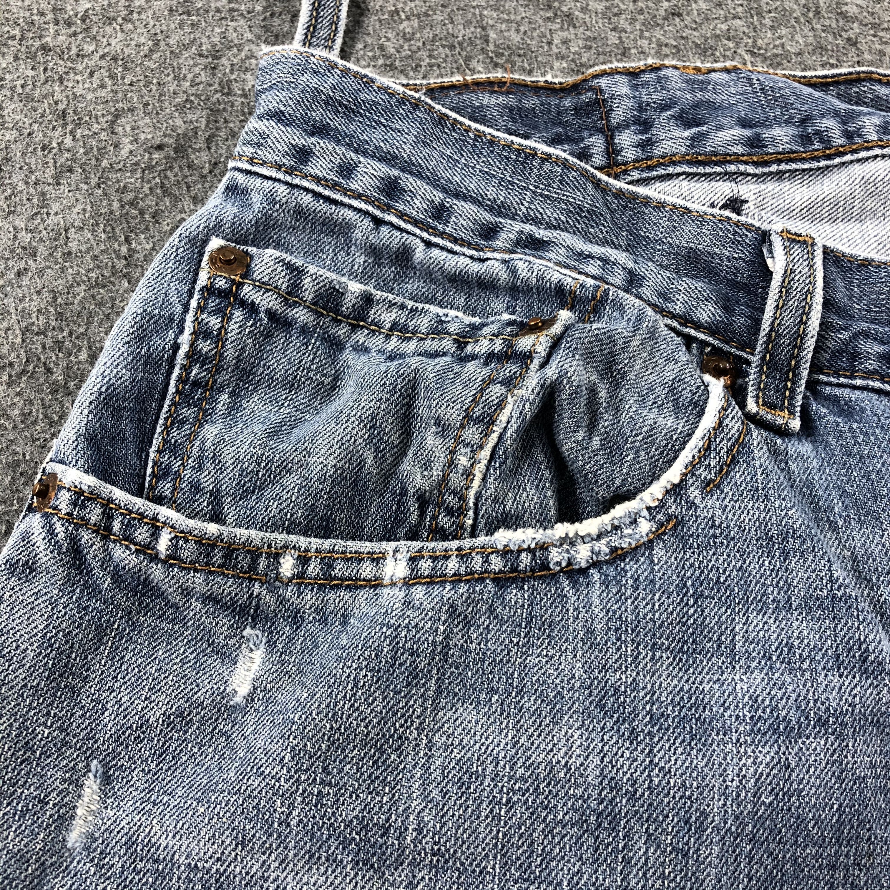 Levi's Vintage Blue Wash Levis 559 Jeans-J2459 Size US 37 - 11 Thumbnail